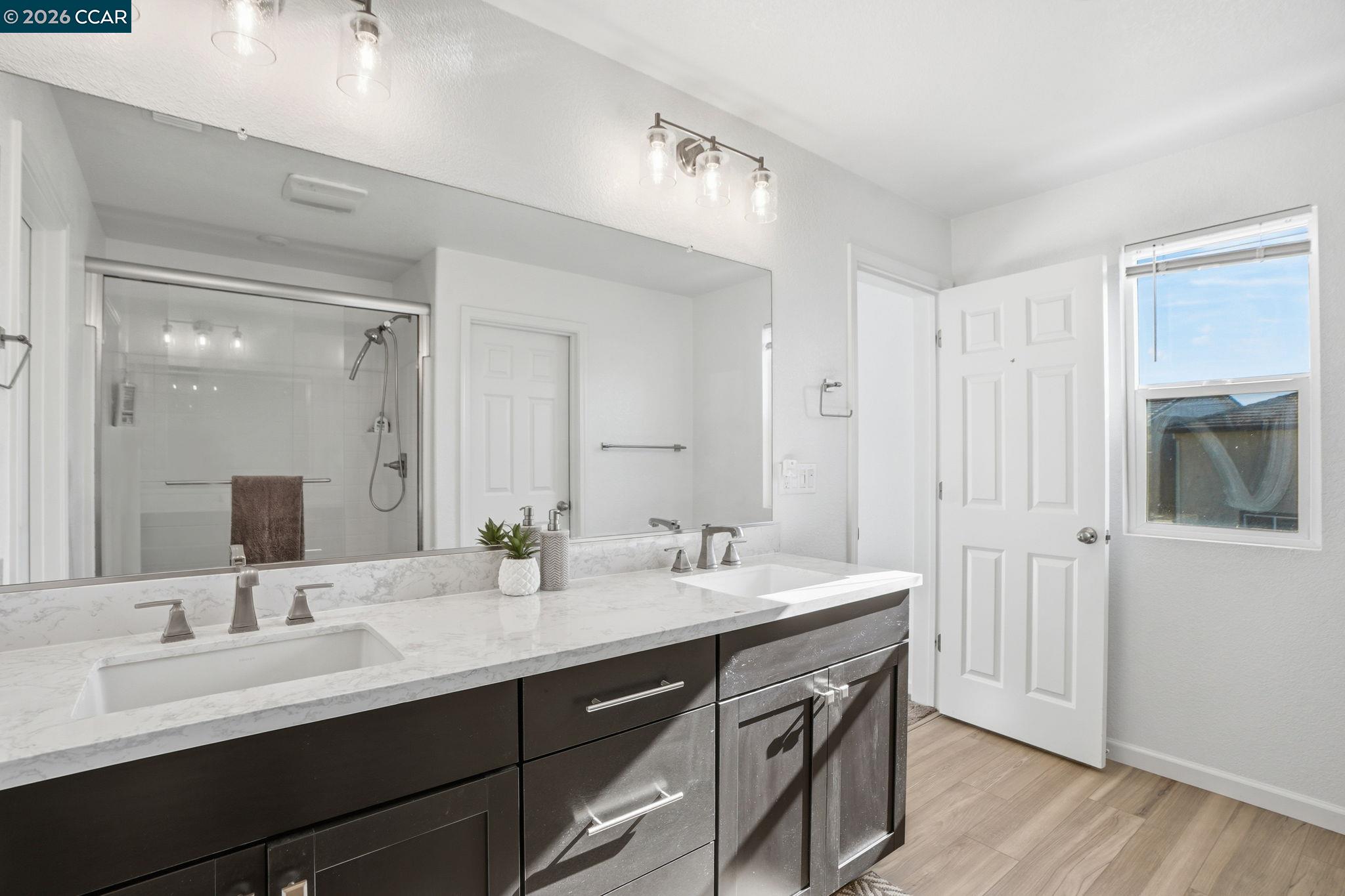 Detail Gallery Image 35 of 46 For 864 Bewick Dr, Lathrop,  CA 95330 - 5 Beds | 3 Baths