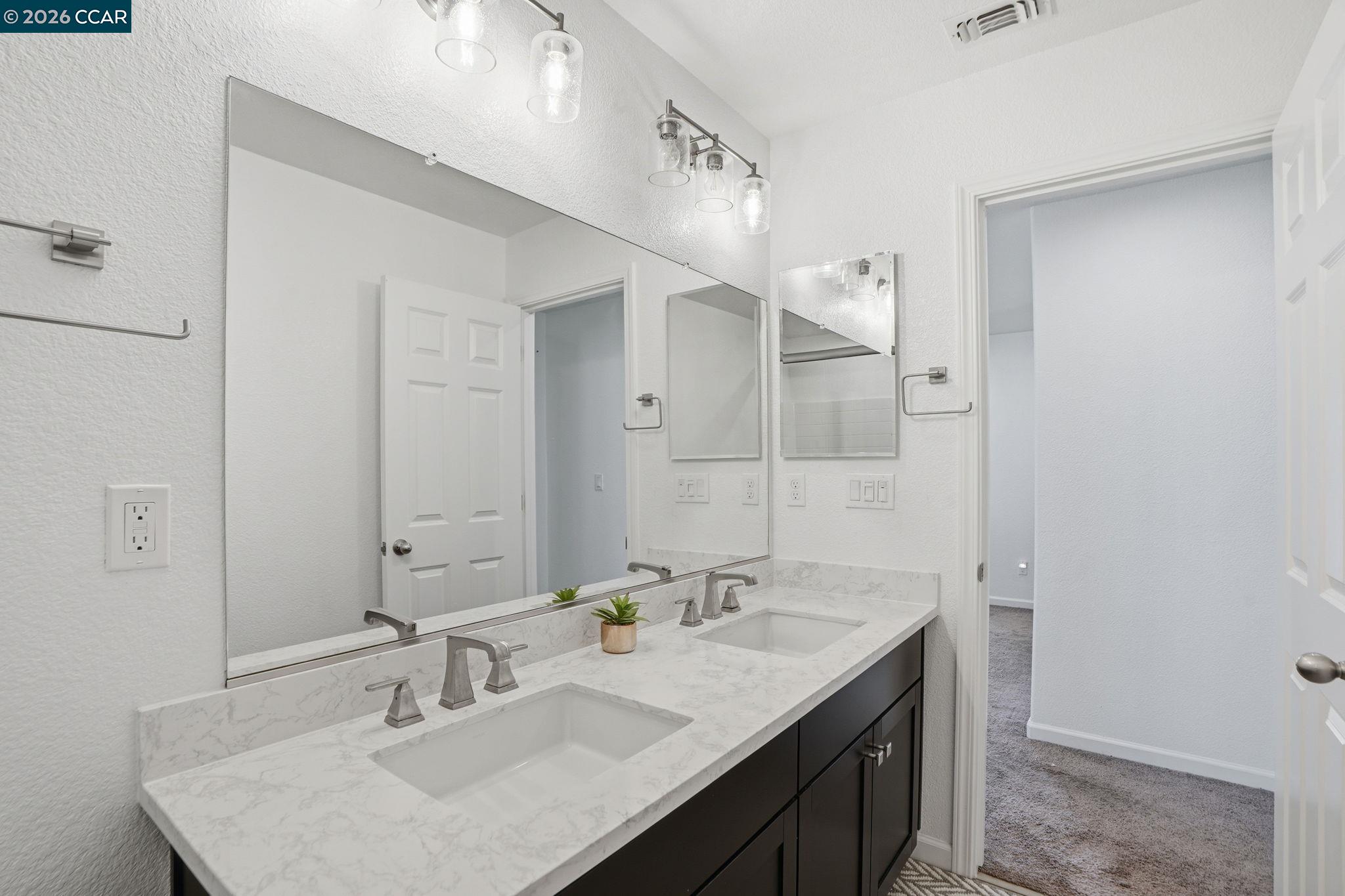 Detail Gallery Image 37 of 46 For 864 Bewick Dr, Lathrop,  CA 95330 - 5 Beds | 3 Baths