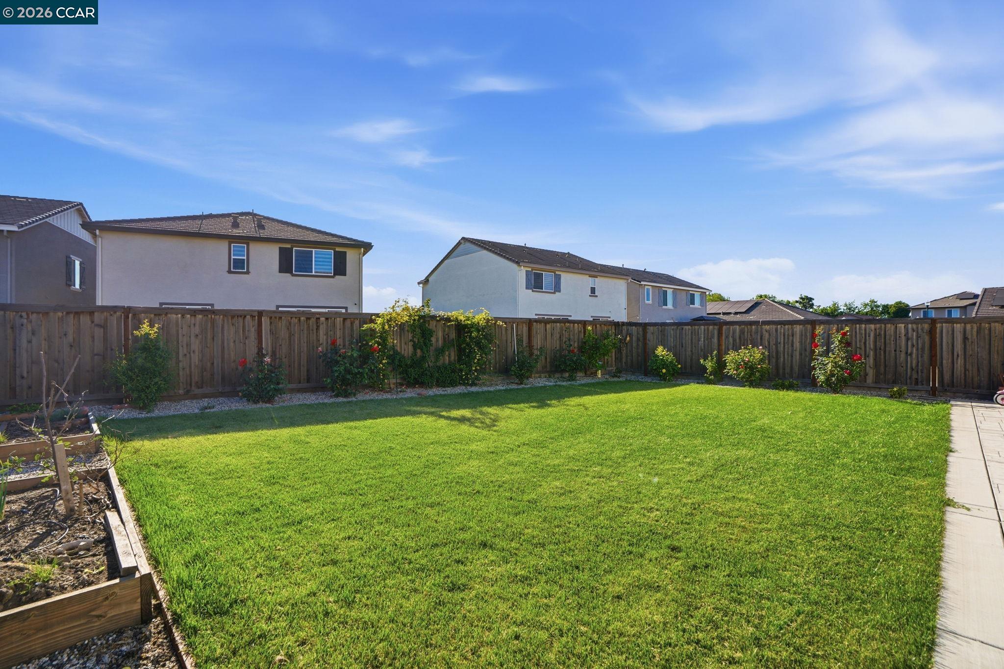 Detail Gallery Image 41 of 46 For 864 Bewick Dr, Lathrop,  CA 95330 - 5 Beds | 3 Baths