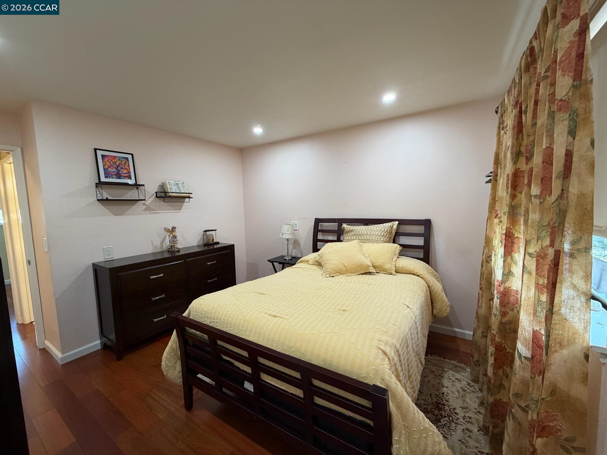 Detail Gallery Image 29 of 43 For 6 Basin Court, Hercules,  CA 94547 - 3 Beds | 2/1 Baths