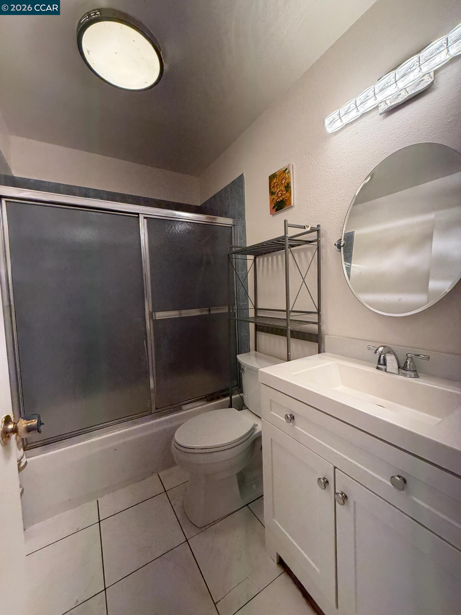 Detail Gallery Image 33 of 43 For 6 Basin Court, Hercules,  CA 94547 - 3 Beds | 2/1 Baths