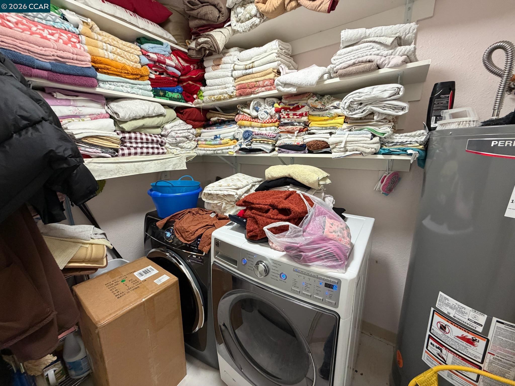 Detail Gallery Image 39 of 43 For 6 Basin Court, Hercules,  CA 94547 - 3 Beds | 2/1 Baths