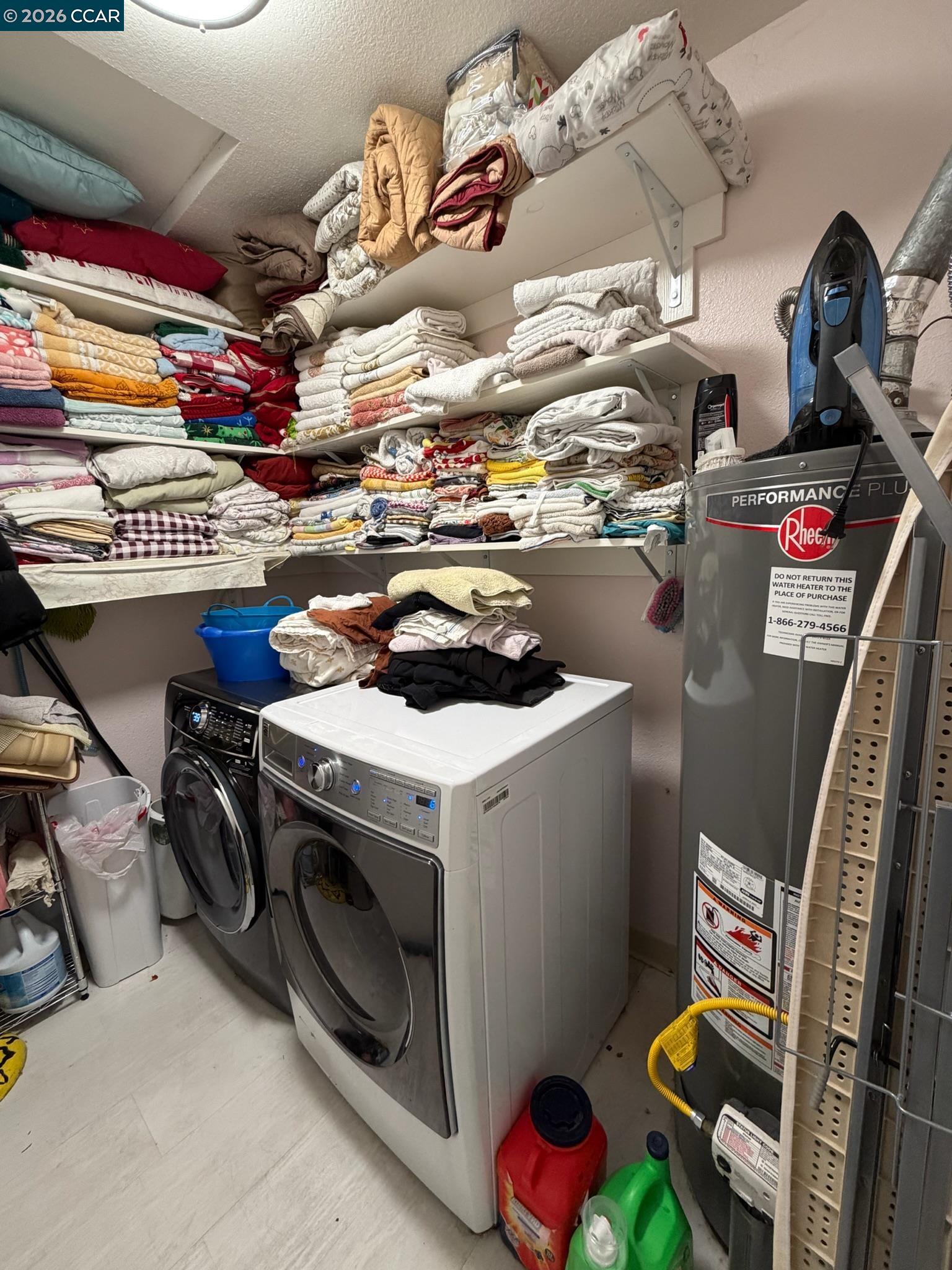 Detail Gallery Image 40 of 43 For 6 Basin Court, Hercules,  CA 94547 - 3 Beds | 2/1 Baths