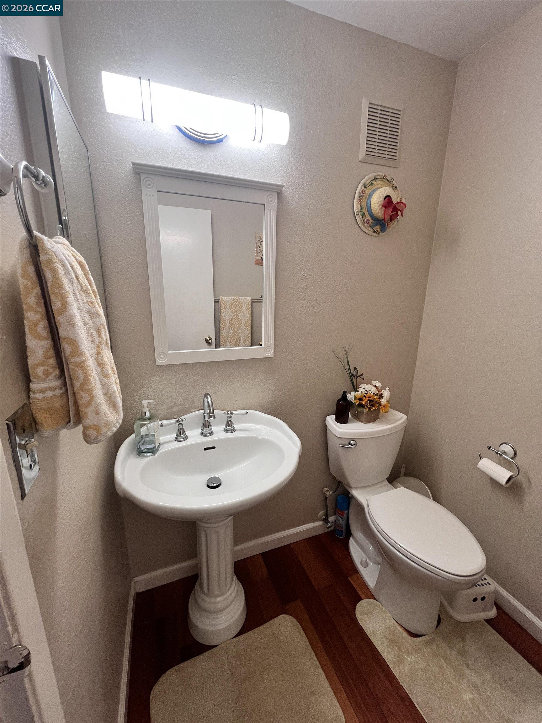 Detail Gallery Image 42 of 43 For 6 Basin Court, Hercules,  CA 94547 - 3 Beds | 2/1 Baths