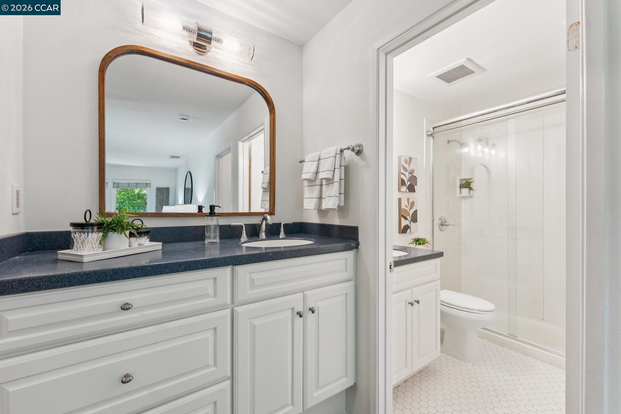 Photo #24: 41128279 Listing: Photo #24