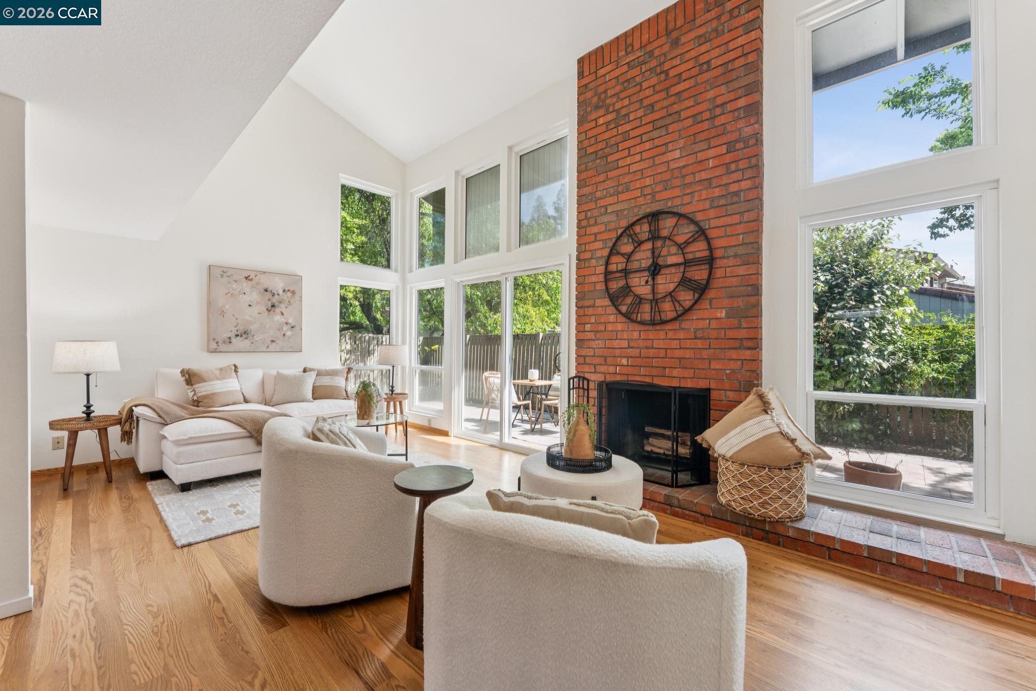 Photo #4: 41128279 Listing: Photo #4