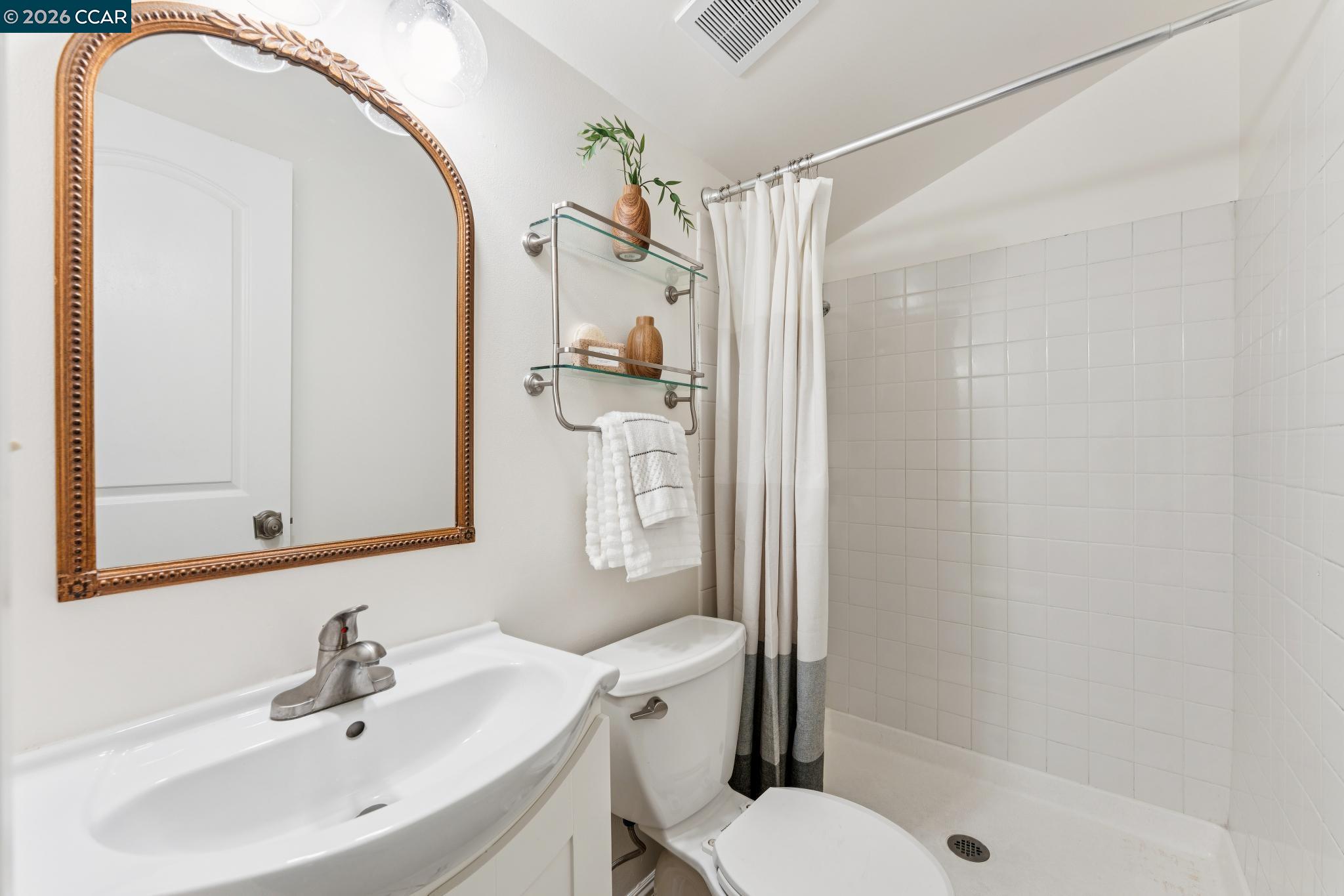 Photo #31: 41128279 Listing: Photo #31