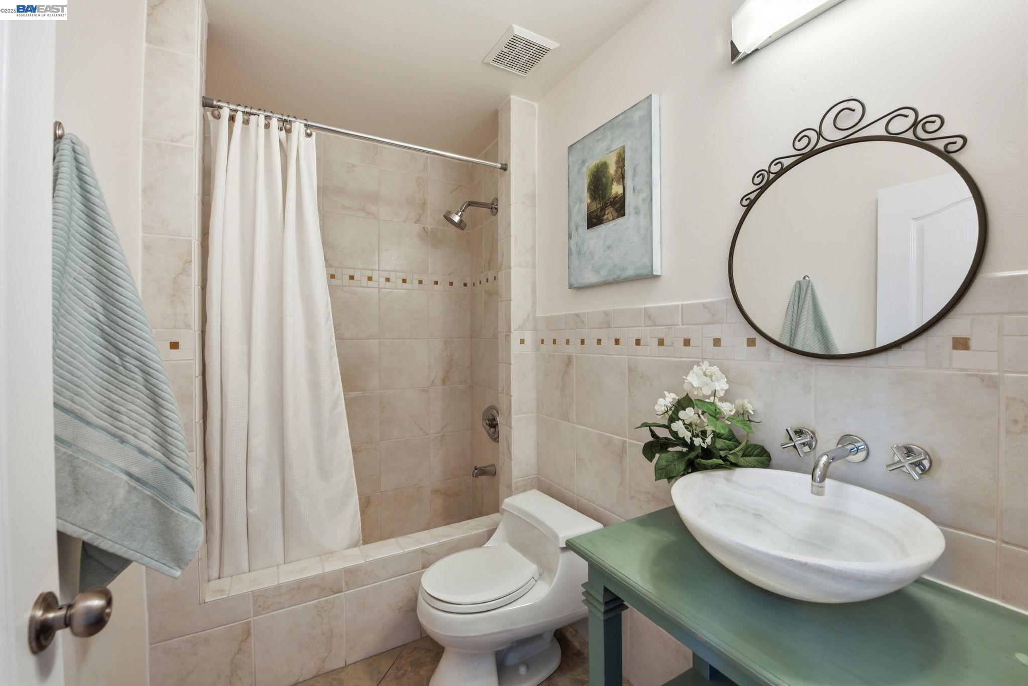 Photo #16: 41128280 Listing: Photo #16