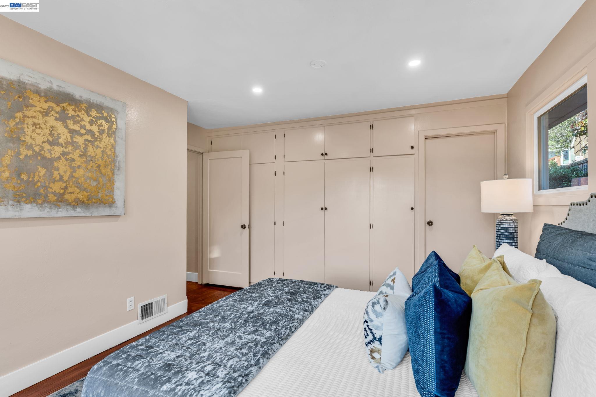 Detail Gallery Image 31 of 40 For 4628 Fieldbrook Rd, Oakland,  CA 94619 - 4 Beds | 3 Baths