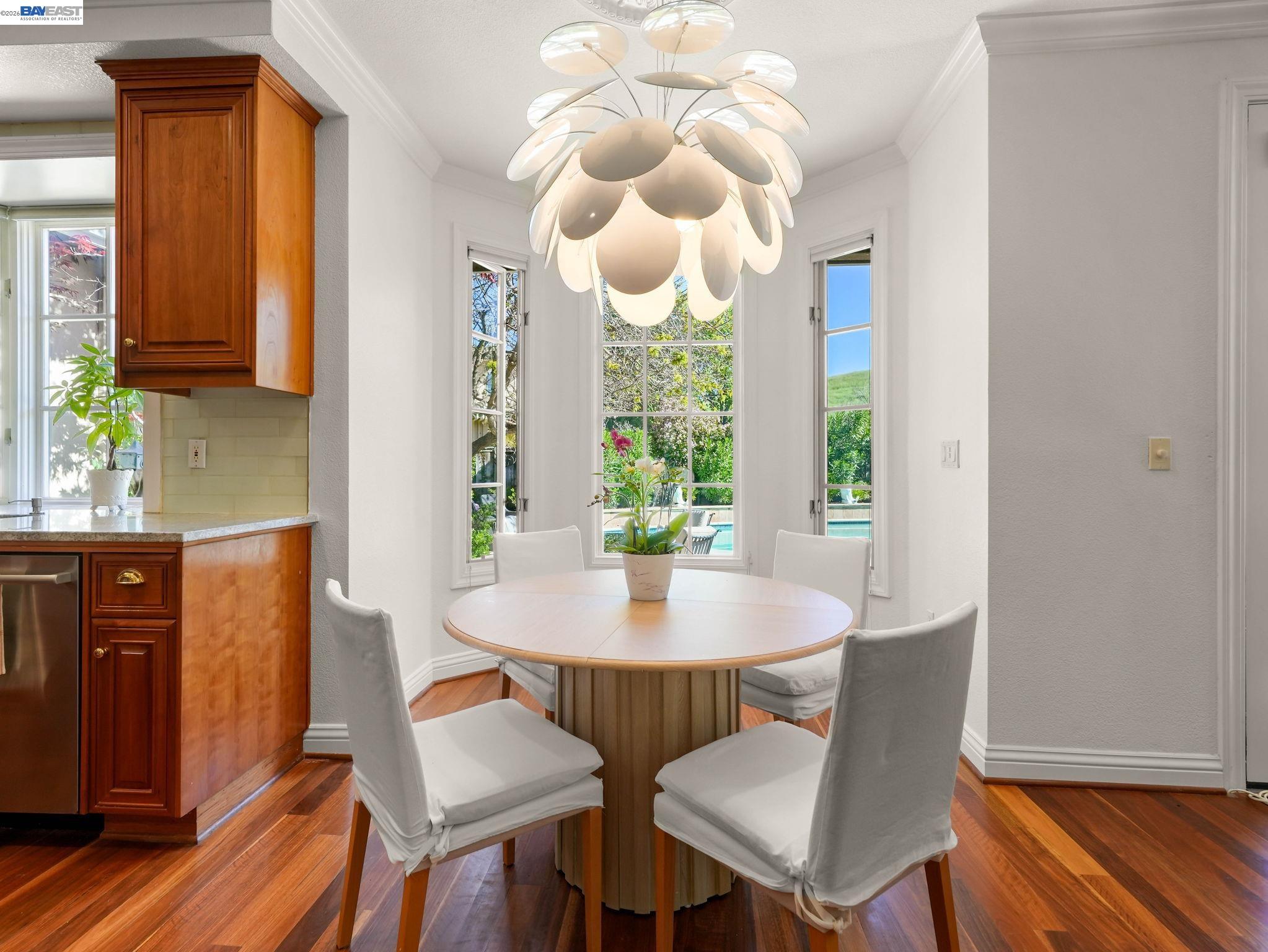 Detail Gallery Image 20 of 59 For 10507 Manzanita Ct., Cupertino,  CA 95014 - 5 Beds | 4/1 Baths