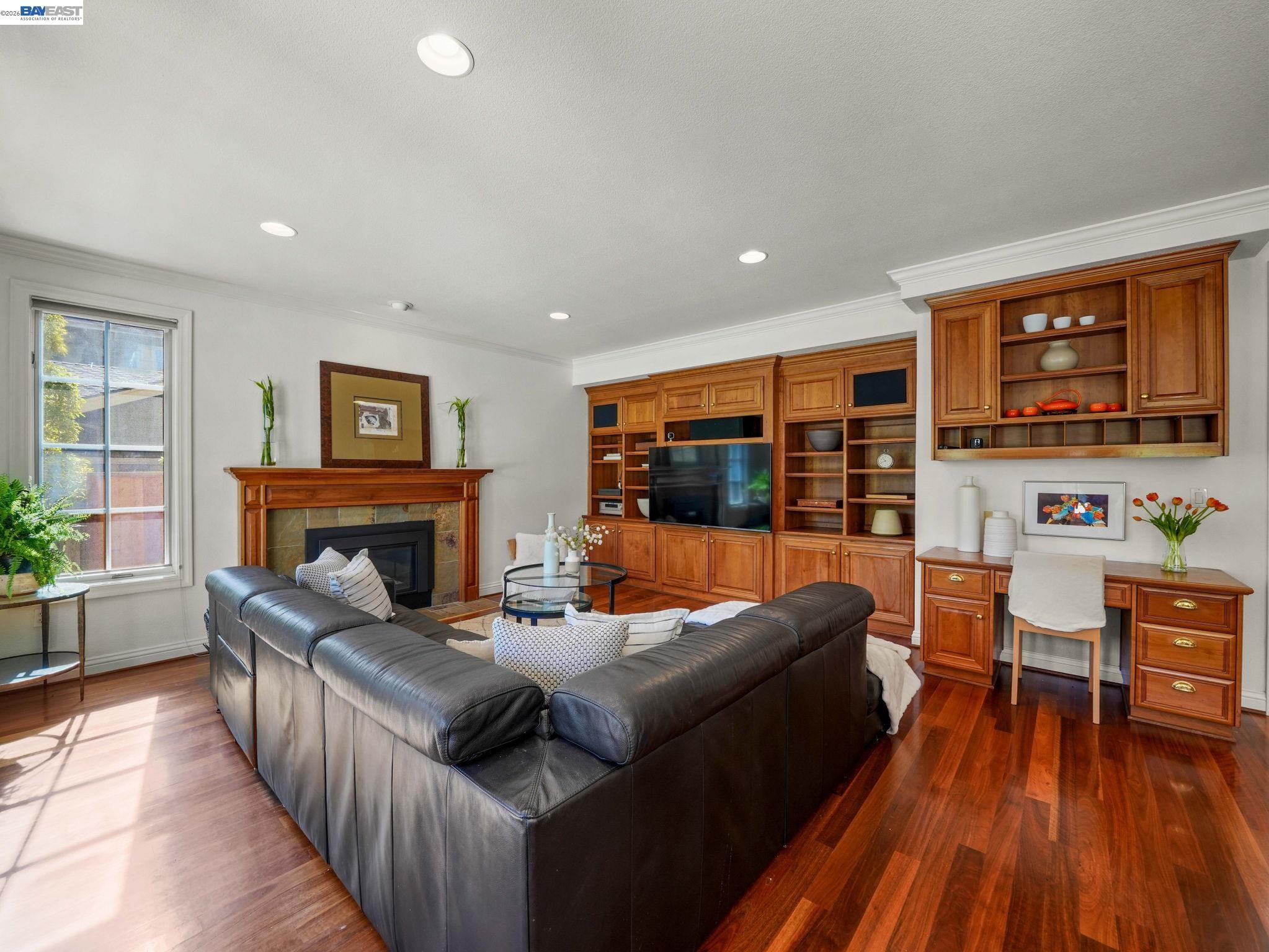 Detail Gallery Image 21 of 59 For 10507 Manzanita Ct., Cupertino,  CA 95014 - 5 Beds | 4/1 Baths