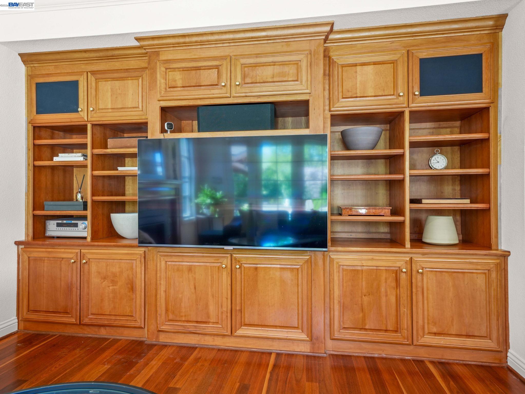 Detail Gallery Image 22 of 59 For 10507 Manzanita Ct., Cupertino,  CA 95014 - 5 Beds | 4/1 Baths