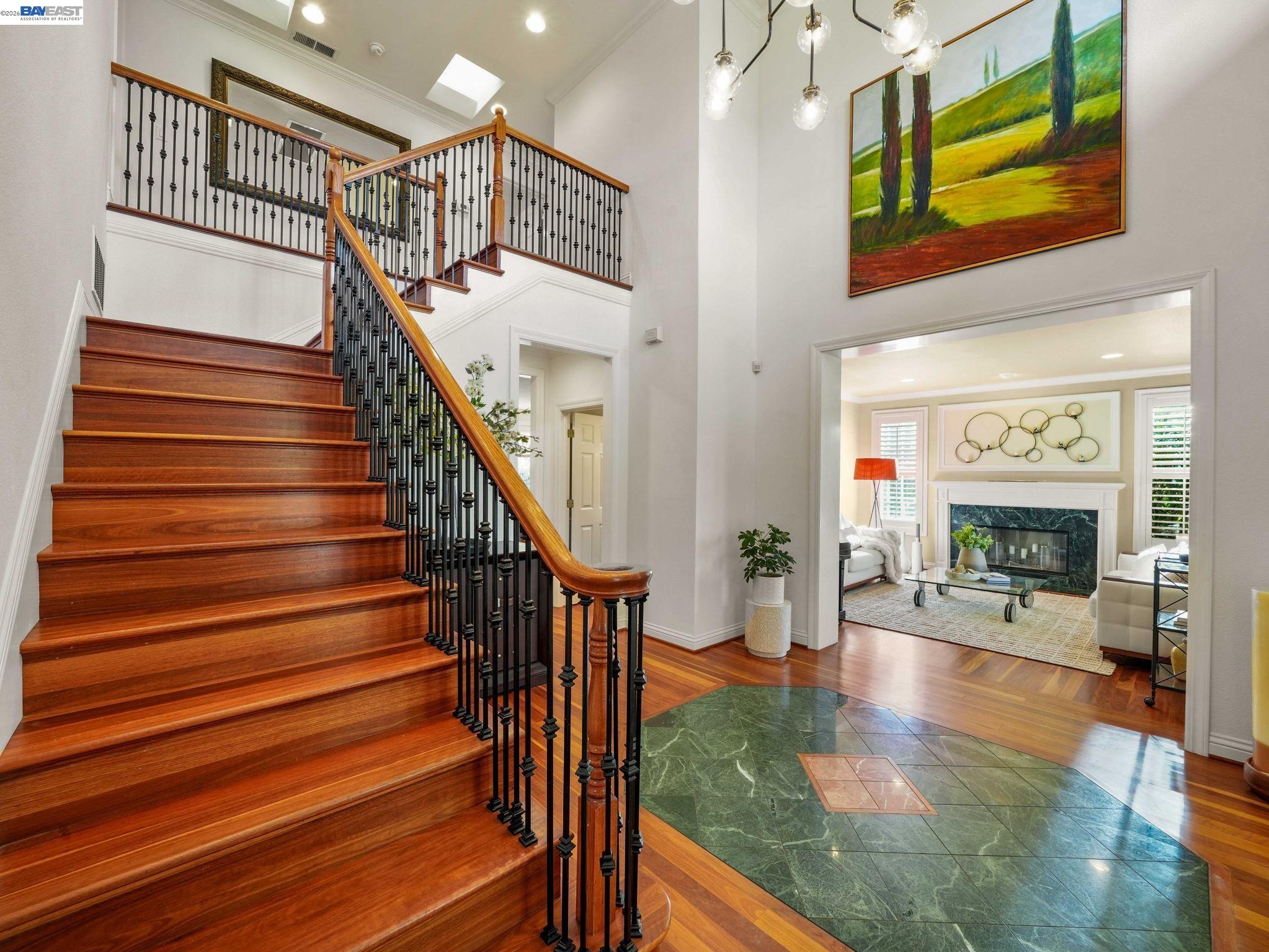 Detail Gallery Image 9 of 59 For 10507 Manzanita Ct., Cupertino,  CA 95014 - 5 Beds | 4/1 Baths