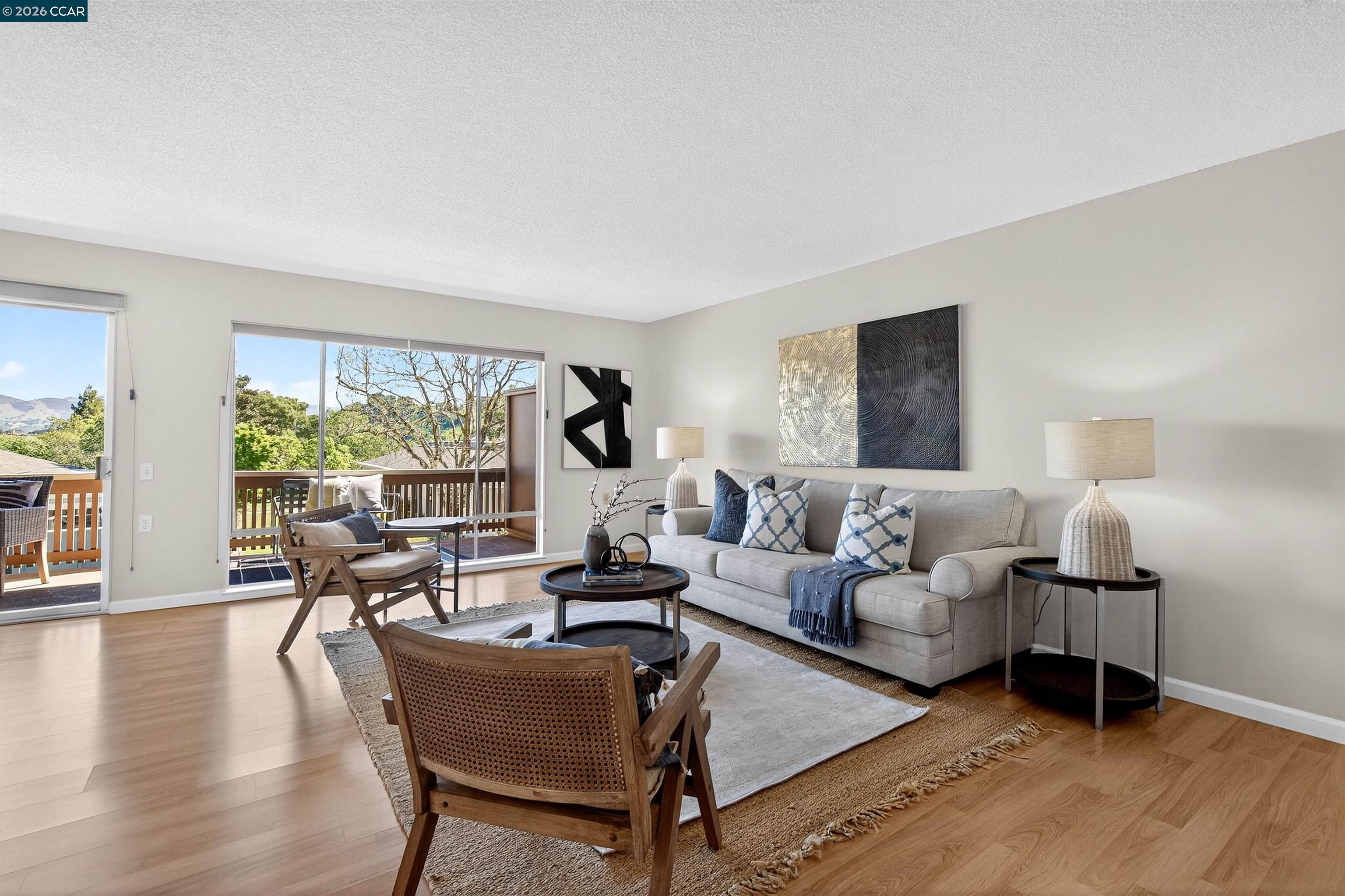 Photo #3: 41128283 Listing: Photo #3