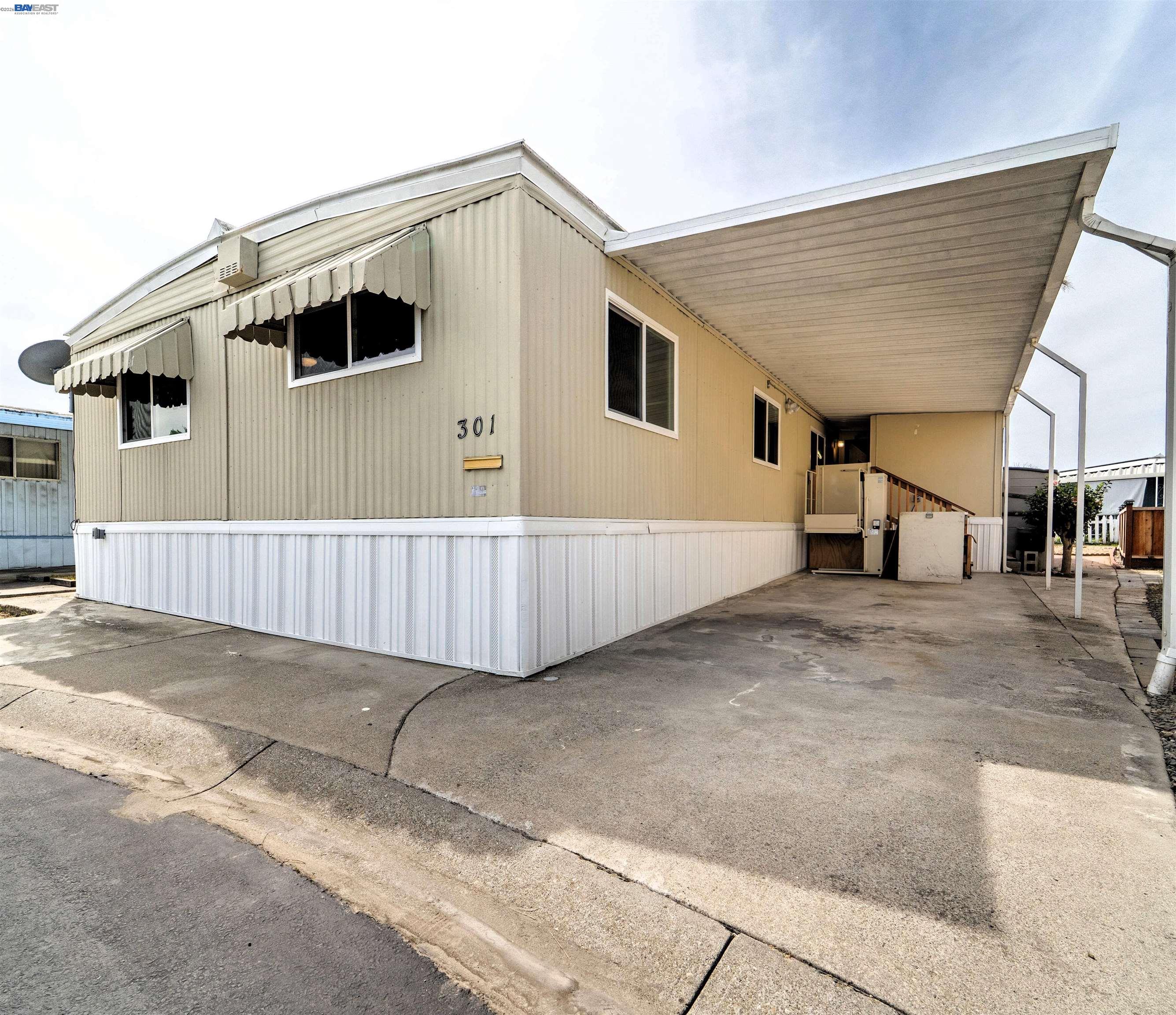 Front Image Thumbnail for BE41128284