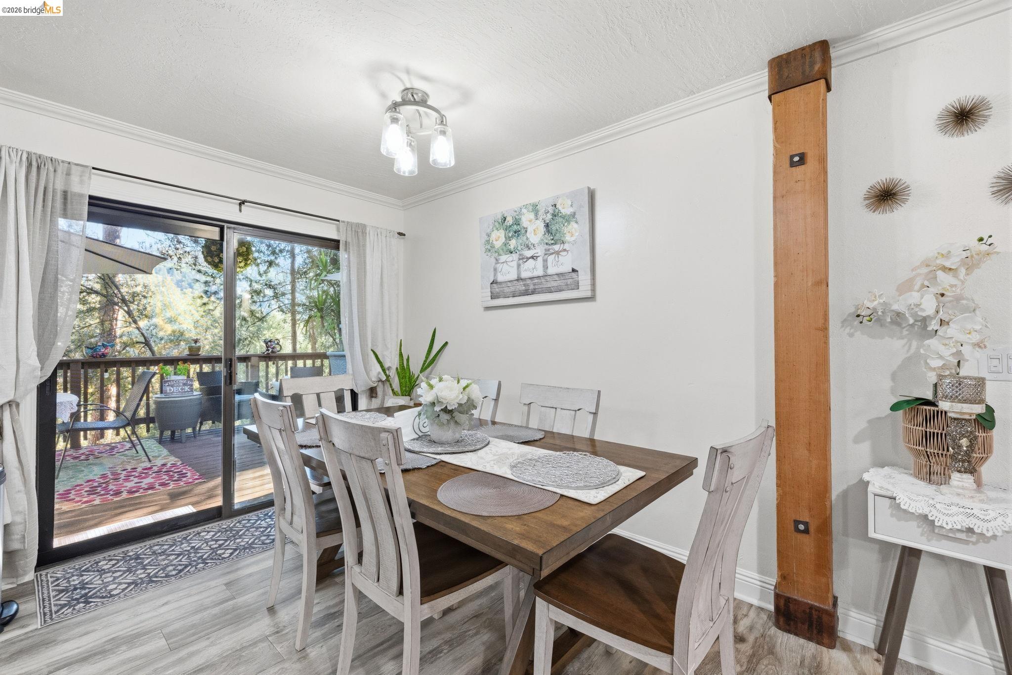 Detail Gallery Image 14 of 36 For 21999 Fallview, Sonora,  CA 95370 - 4 Beds | 3 Baths