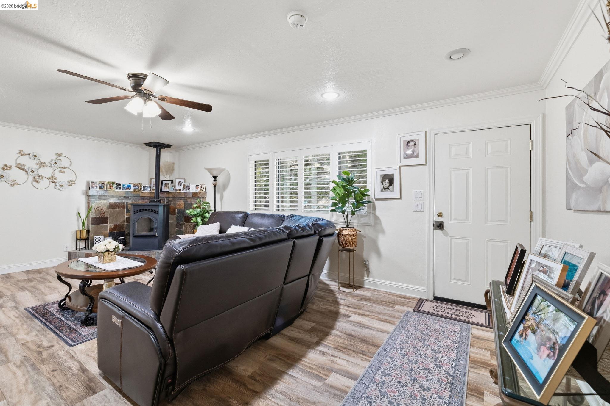 Detail Gallery Image 8 of 36 For 21999 Fallview, Sonora,  CA 95370 - 4 Beds | 3 Baths