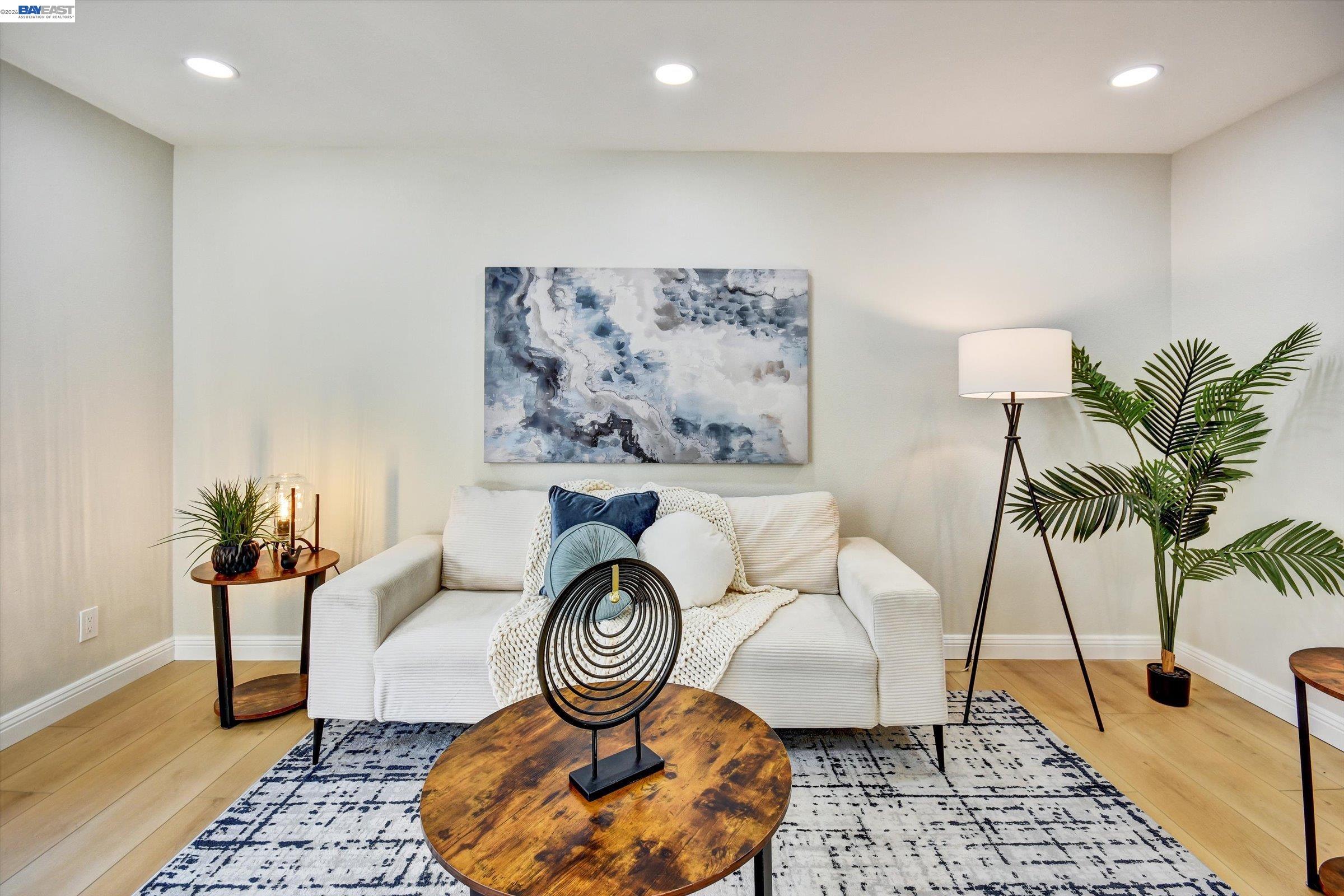 Detail Gallery Image 7 of 22 For 2547 Easton Ln #18,  San Jose,  CA 95133 - 2 Beds | 2 Baths