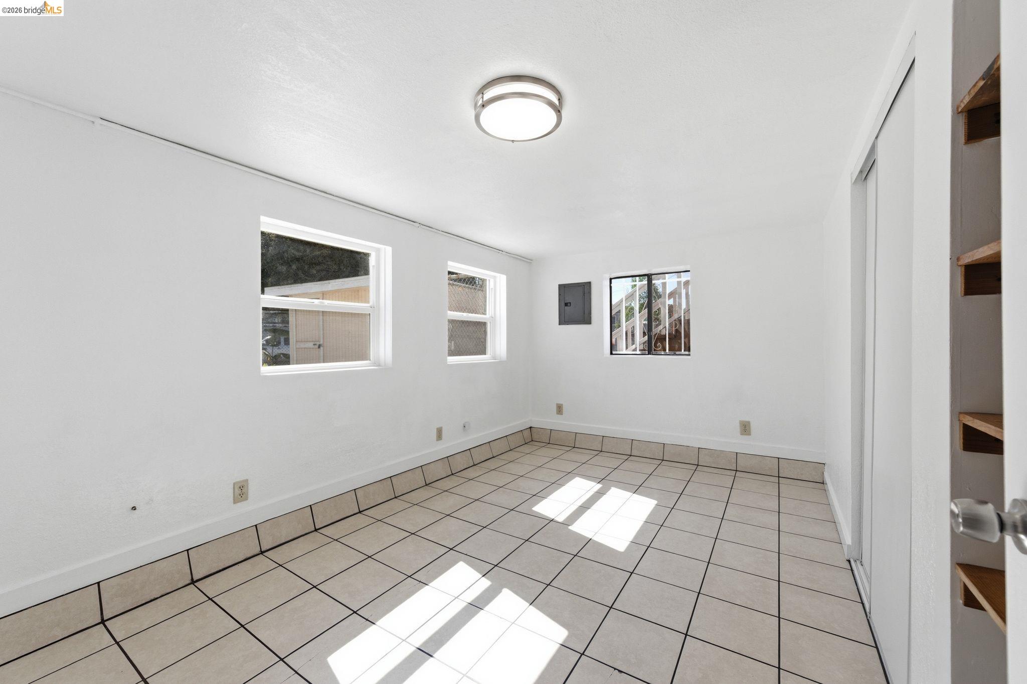 Detail Gallery Image 20 of 30 For 5334 E 10th St., Oakland,  CA 94601 - 3 Beds | 2 Baths