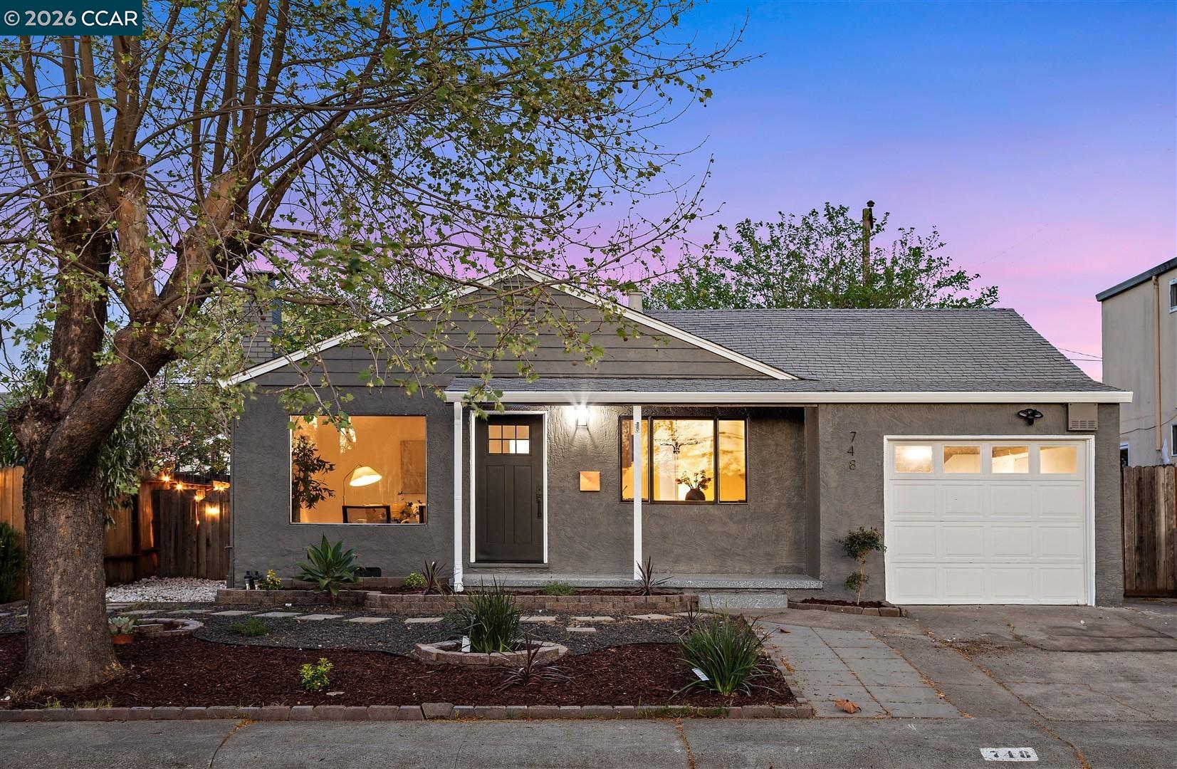 Front Image Thumbnail for CC41128288