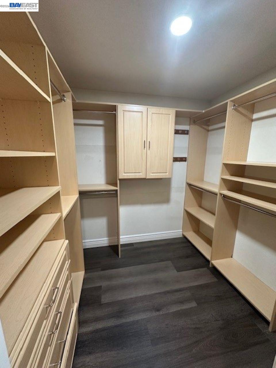 Detail Gallery Image 11 of 21 For 3219 Touriga Dr, Pleasanton,  CA 94566 - 4 Beds | 2/1 Baths