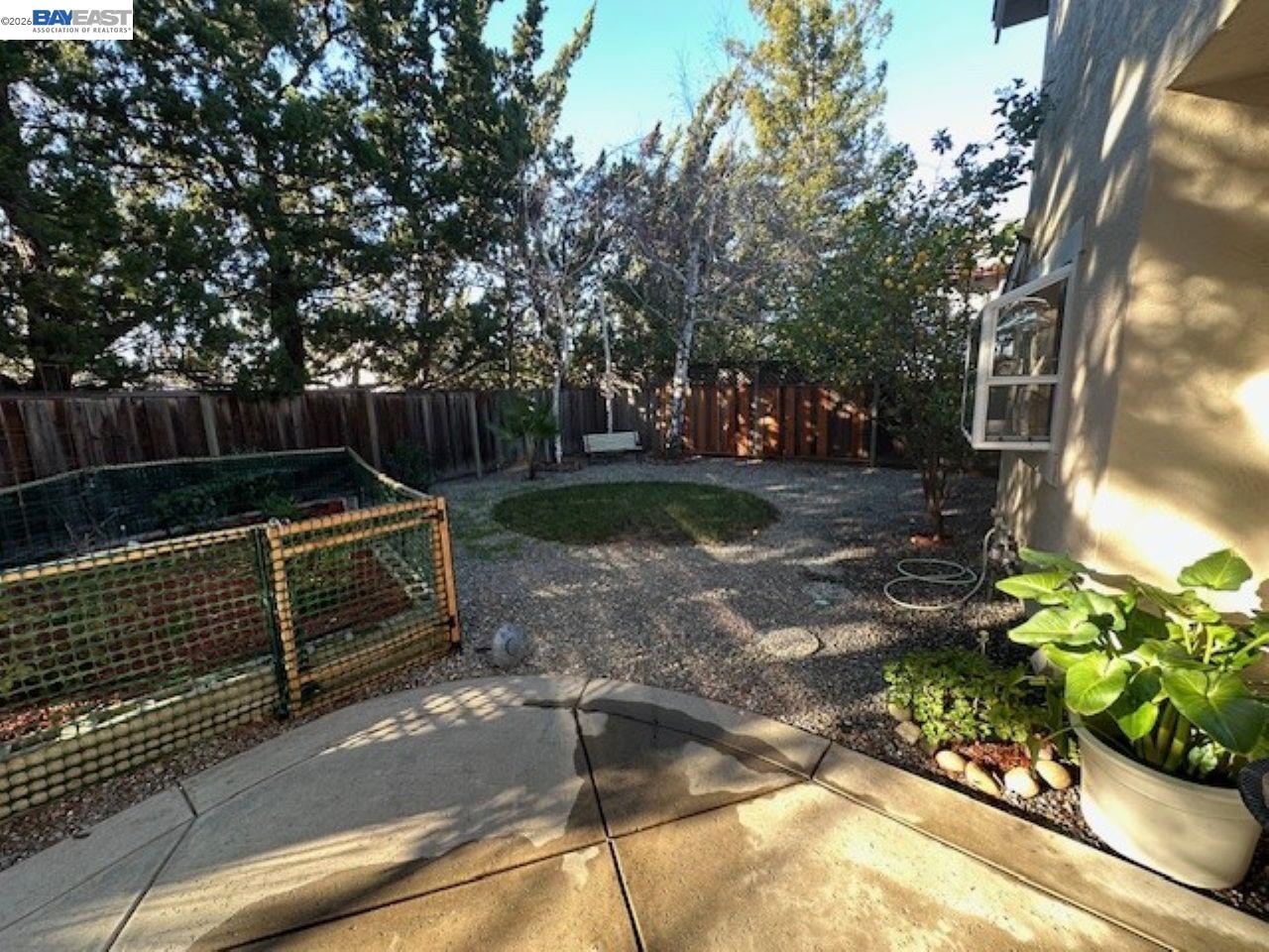 Detail Gallery Image 18 of 21 For 3219 Touriga Dr, Pleasanton,  CA 94566 - 4 Beds | 2/1 Baths
