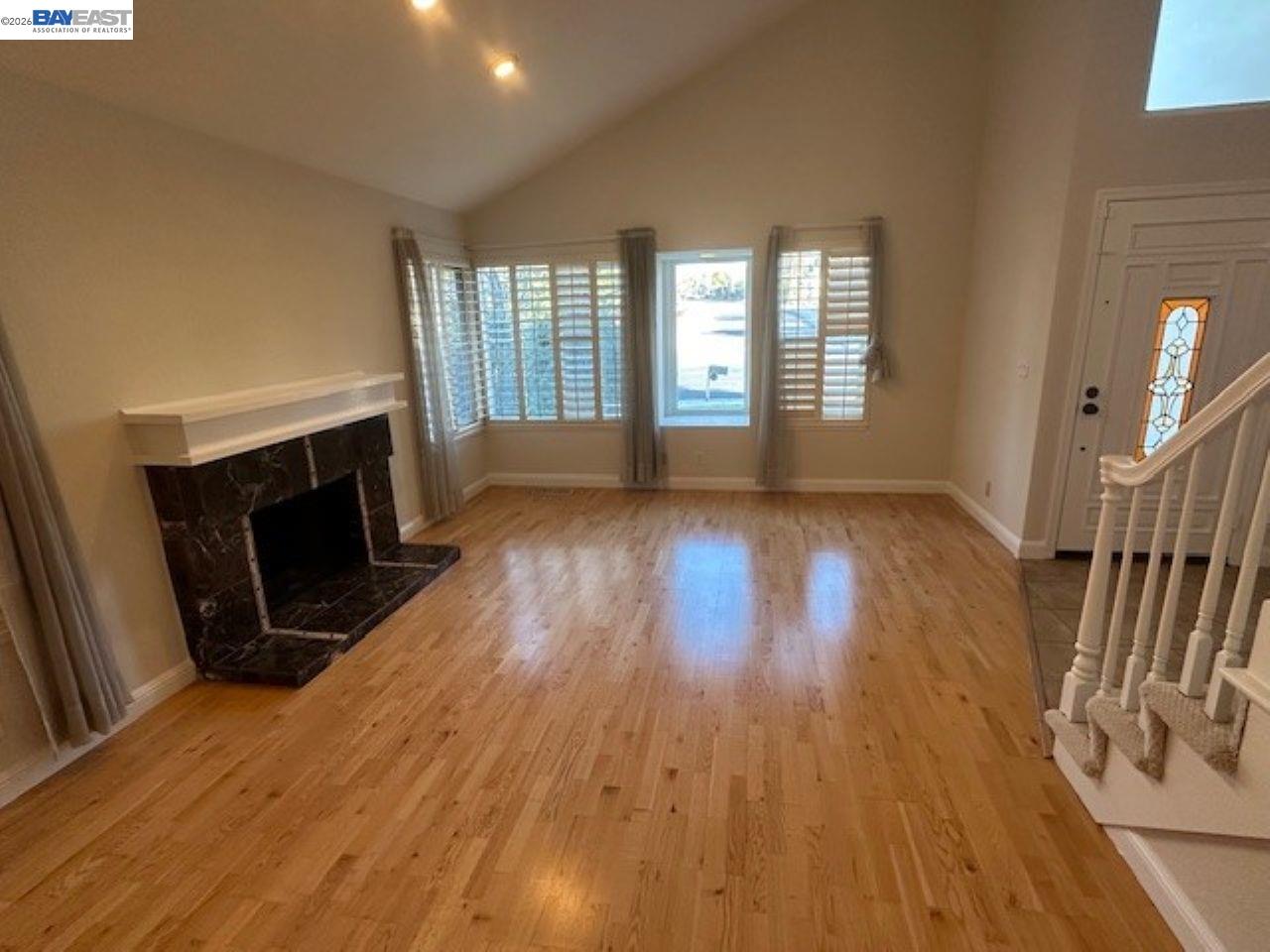 Detail Gallery Image 3 of 21 For 3219 Touriga Dr, Pleasanton,  CA 94566 - 4 Beds | 2/1 Baths