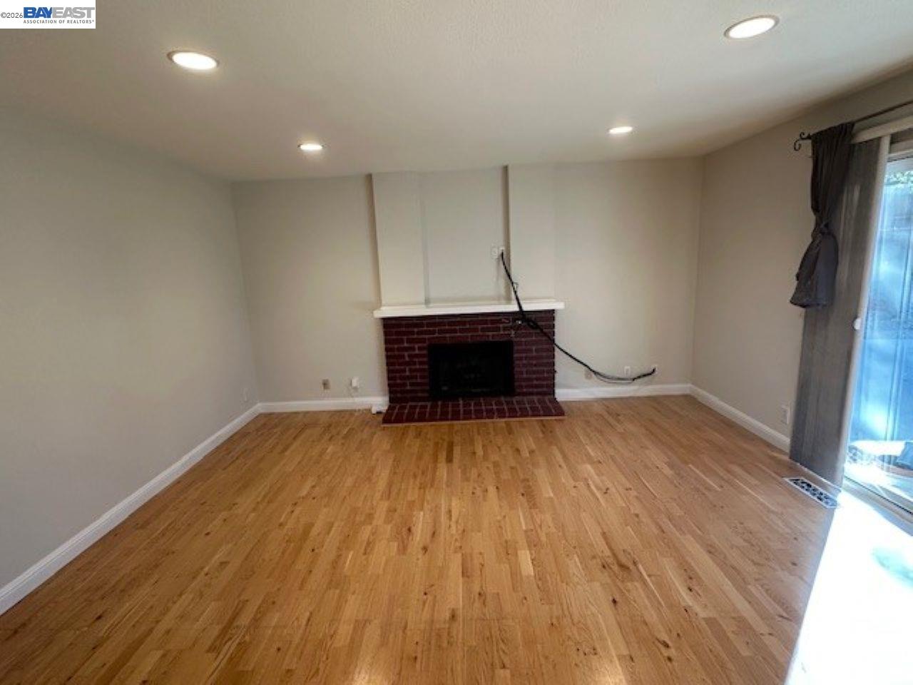 Detail Gallery Image 7 of 21 For 3219 Touriga Dr, Pleasanton,  CA 94566 - 4 Beds | 2/1 Baths