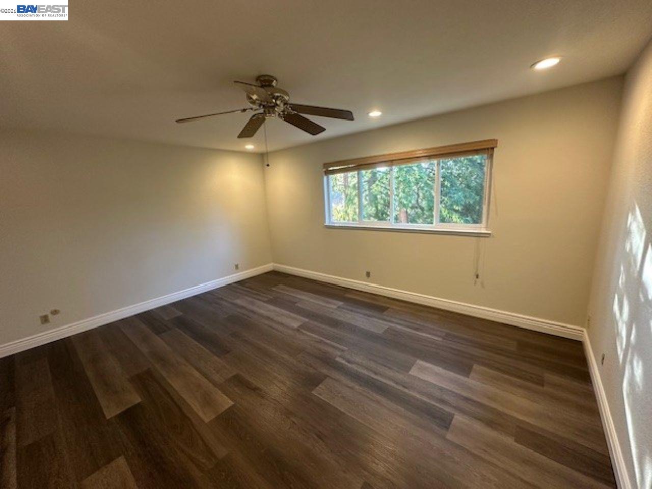 Detail Gallery Image 8 of 21 For 3219 Touriga Dr, Pleasanton,  CA 94566 - 4 Beds | 2/1 Baths