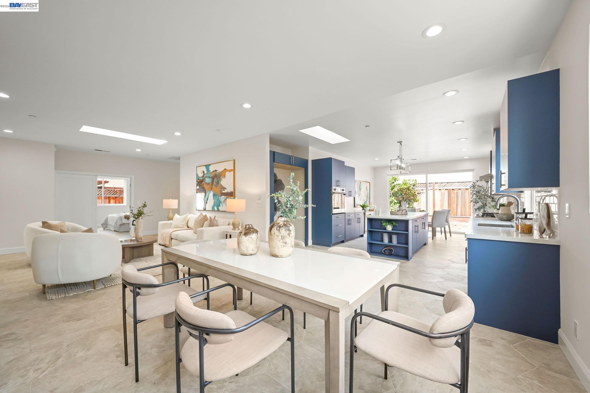 Detail Gallery Image 14 of 40 For 40772 Blacow Rd, Fremont,  CA 94538 - 4 Beds | 4/1 Baths