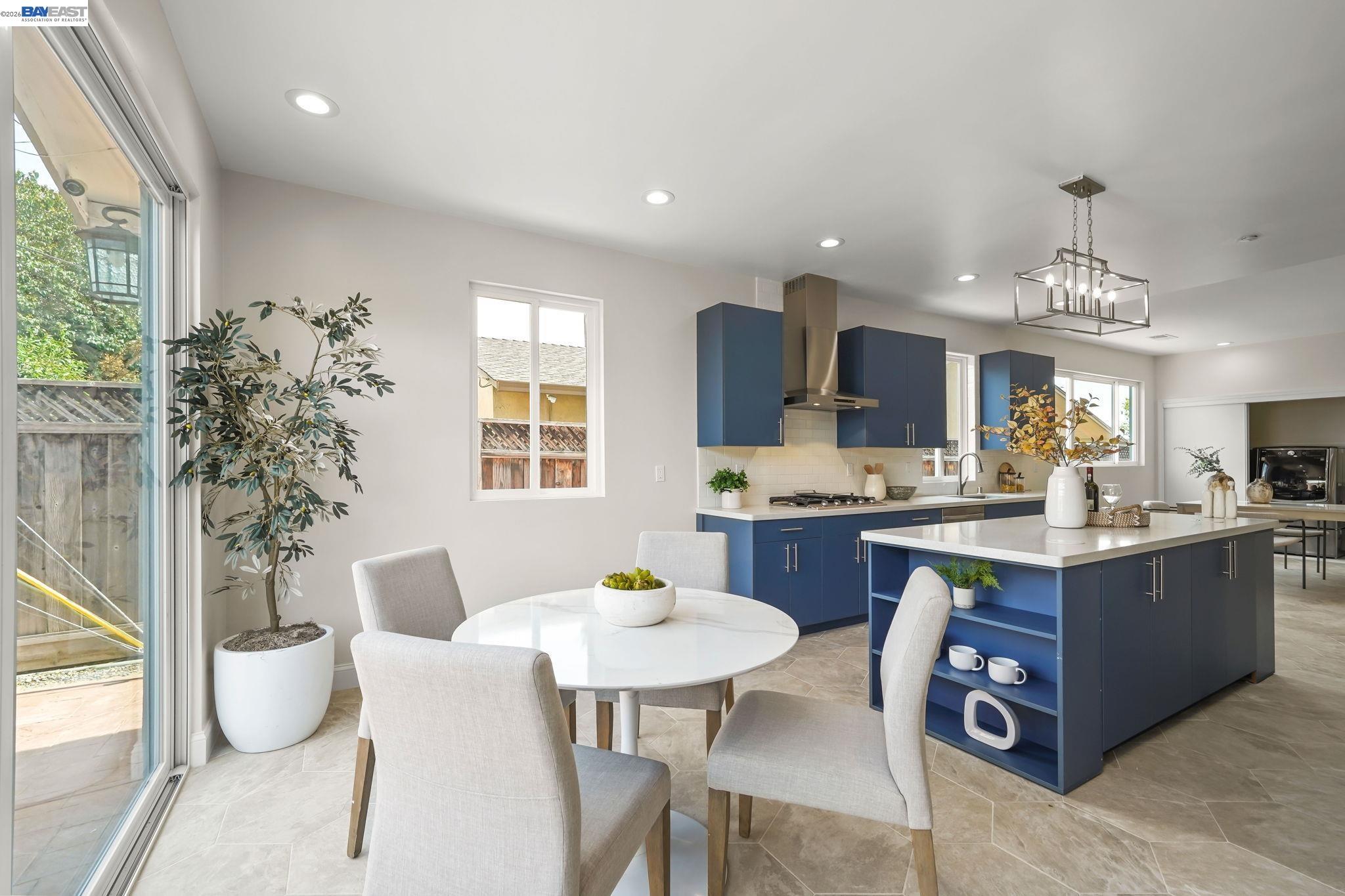 Detail Gallery Image 18 of 40 For 40772 Blacow Rd, Fremont,  CA 94538 - 4 Beds | 4/1 Baths