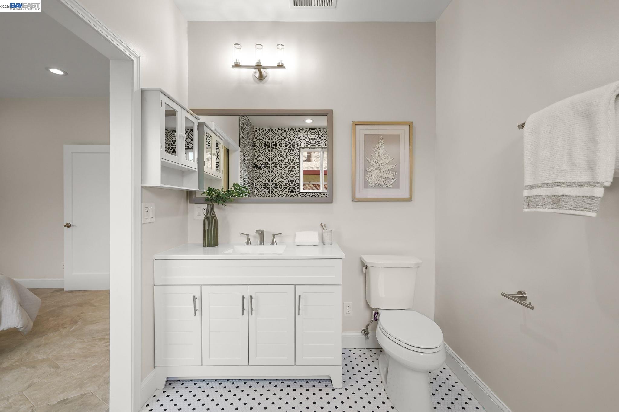 Detail Gallery Image 25 of 40 For 40772 Blacow Rd, Fremont,  CA 94538 - 4 Beds | 4/1 Baths