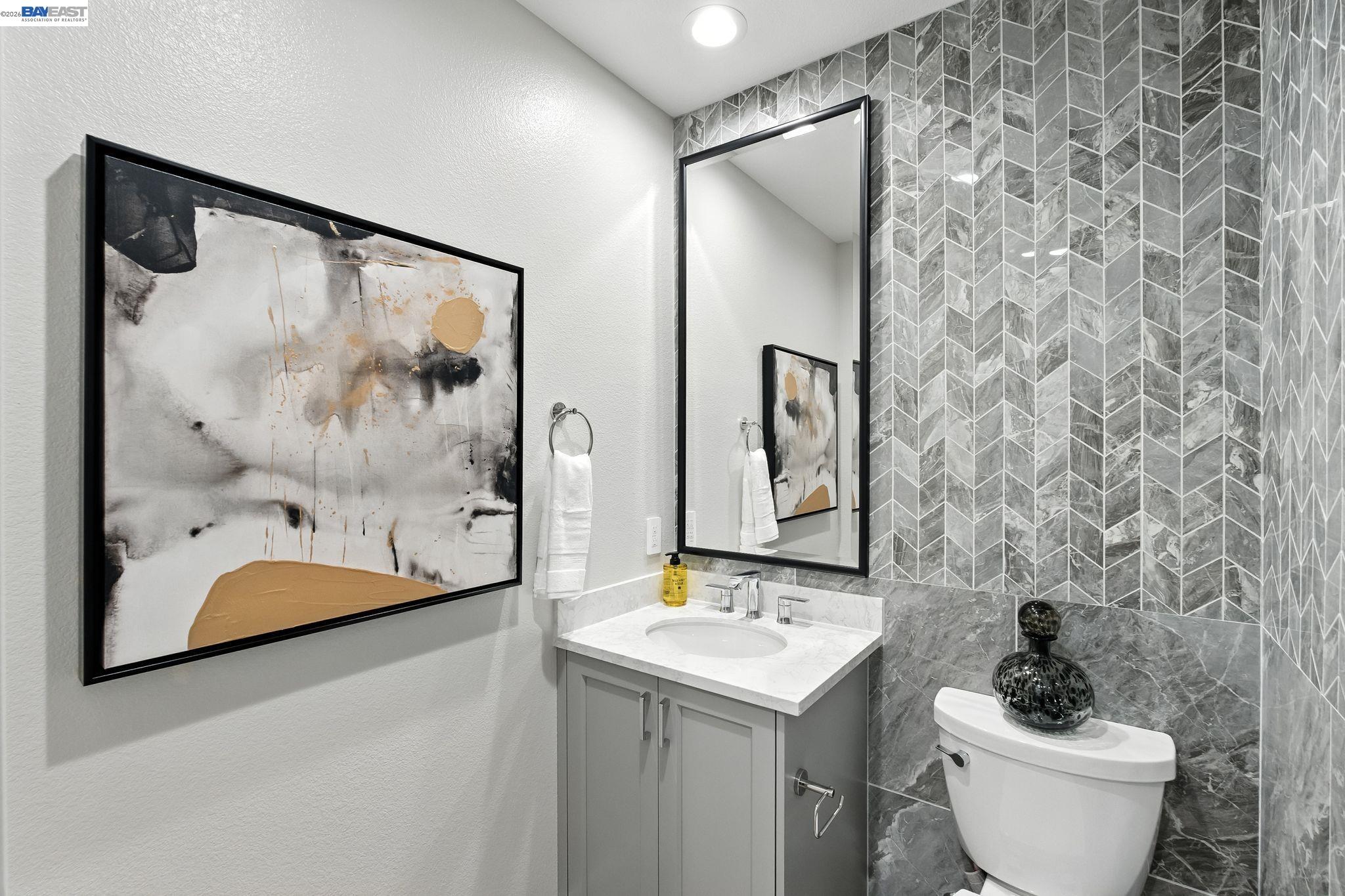 Photo #5: 41128297 Listing: Photo #5