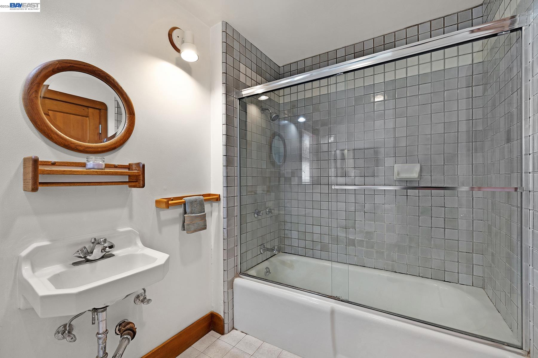 Detail Gallery Image 18 of 24 For 3261 Wyman Street, Oakland,  CA 94619 - 2 Beds | 1 Baths