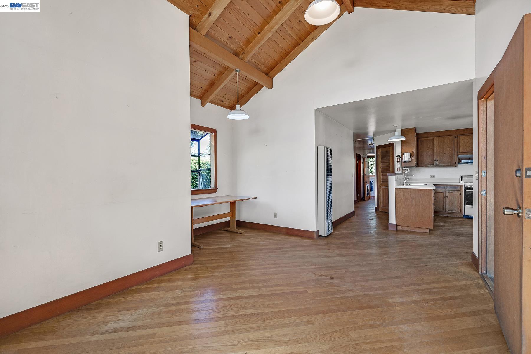 Detail Gallery Image 7 of 24 For 3261 Wyman Street, Oakland,  CA 94619 - 2 Beds | 1 Baths