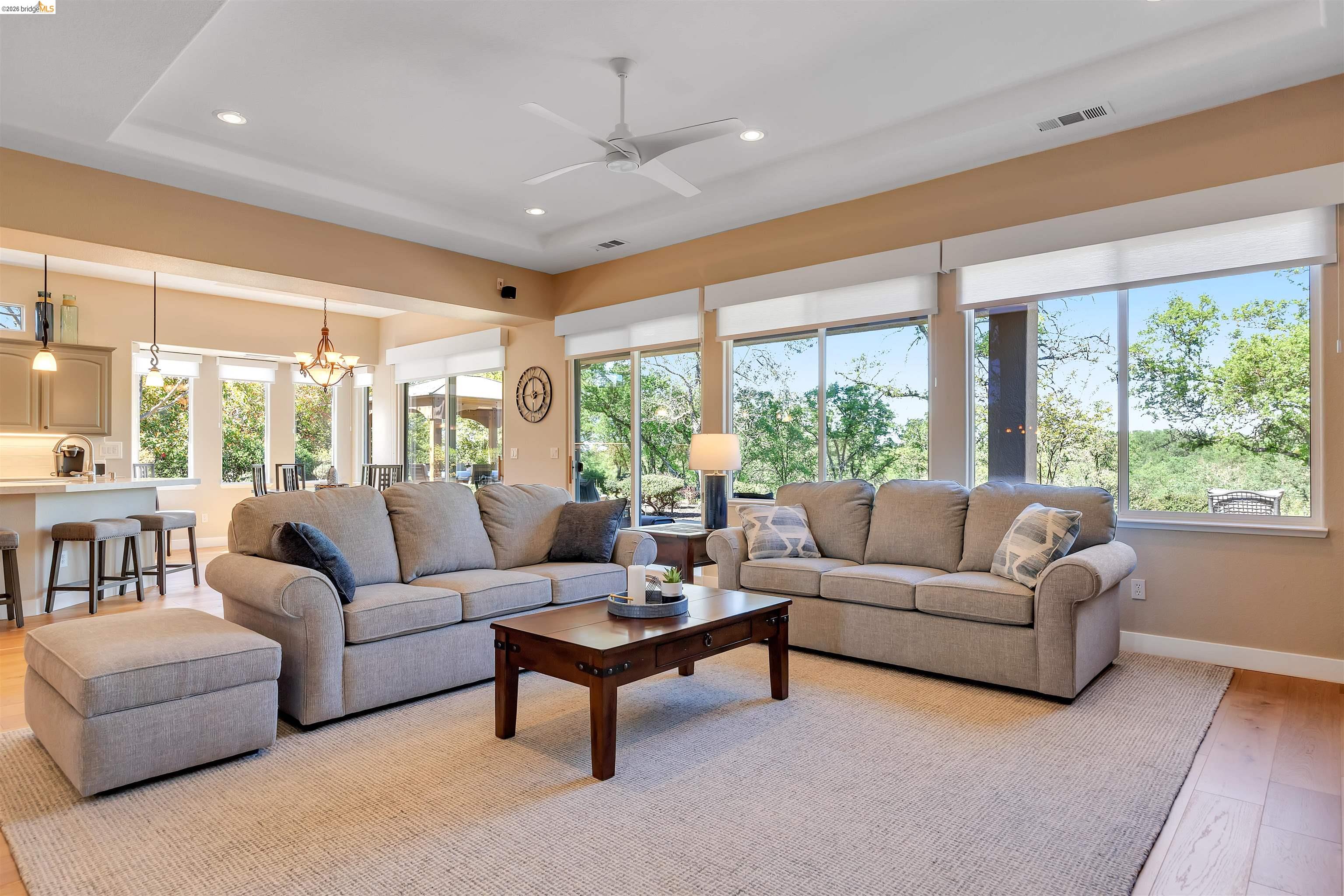 Detail Gallery Image 15 of 62 For 16 Rock Ridge, Copperopolis,  CA 95228 - 3 Beds | 2/1 Baths