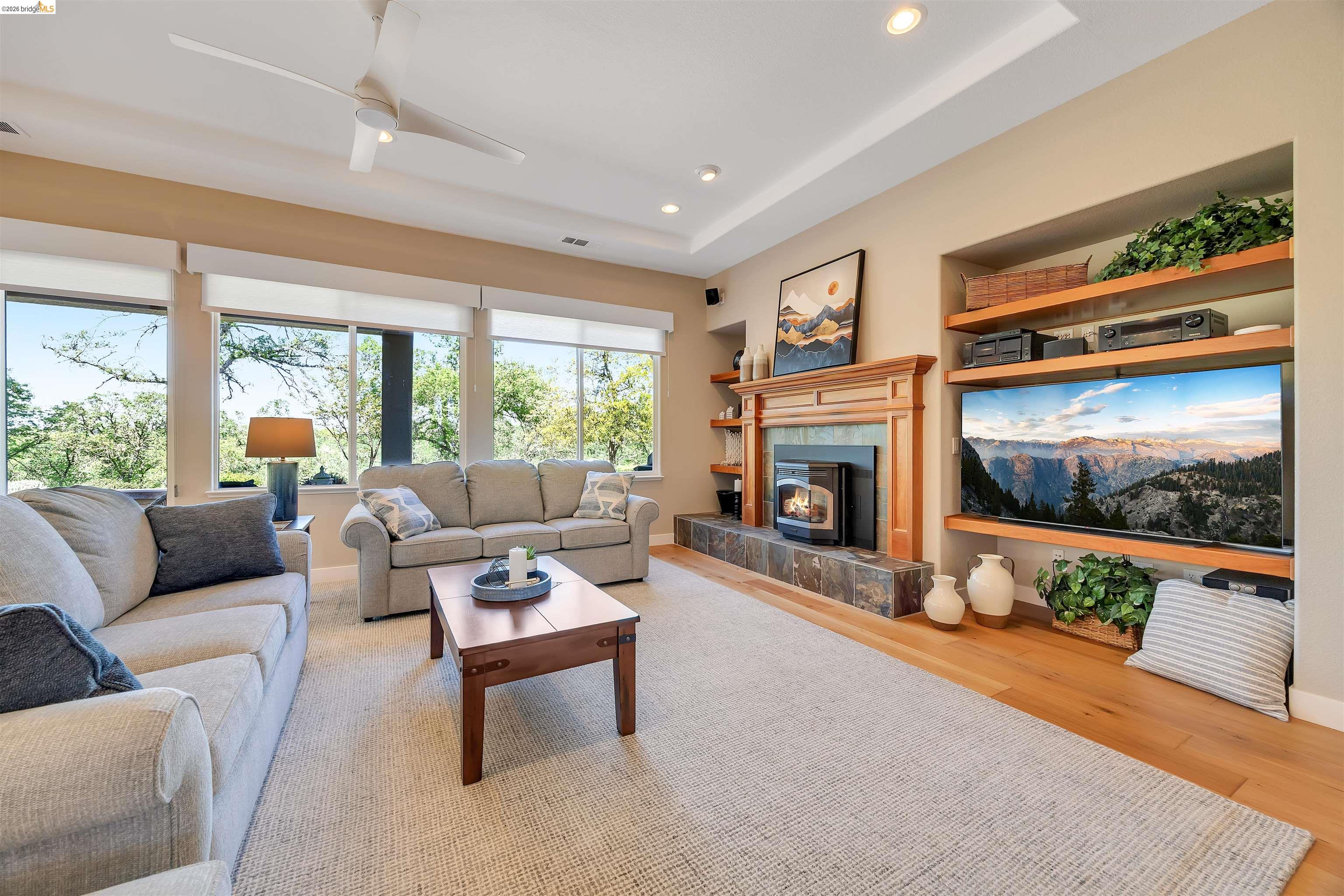 Detail Gallery Image 16 of 62 For 16 Rock Ridge, Copperopolis,  CA 95228 - 3 Beds | 2/1 Baths