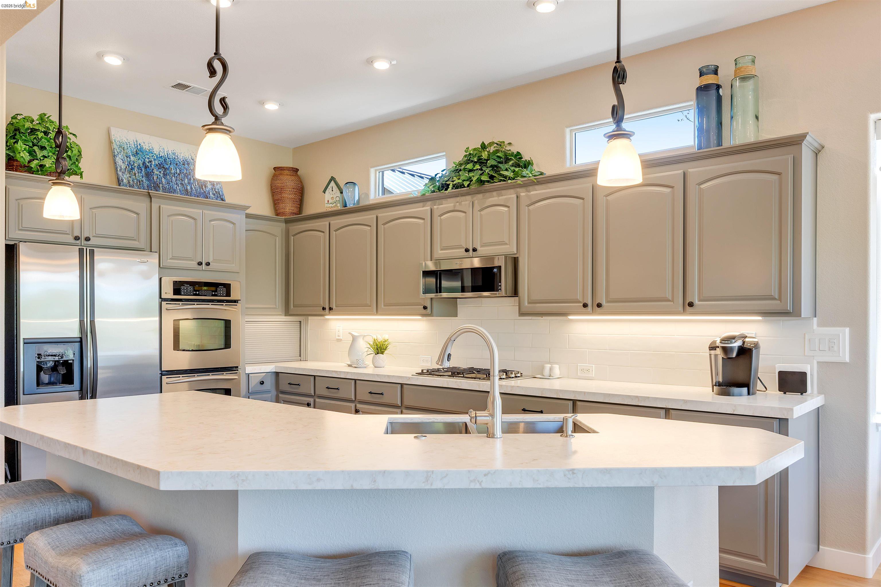 Detail Gallery Image 22 of 62 For 16 Rock Ridge, Copperopolis,  CA 95228 - 3 Beds | 2/1 Baths