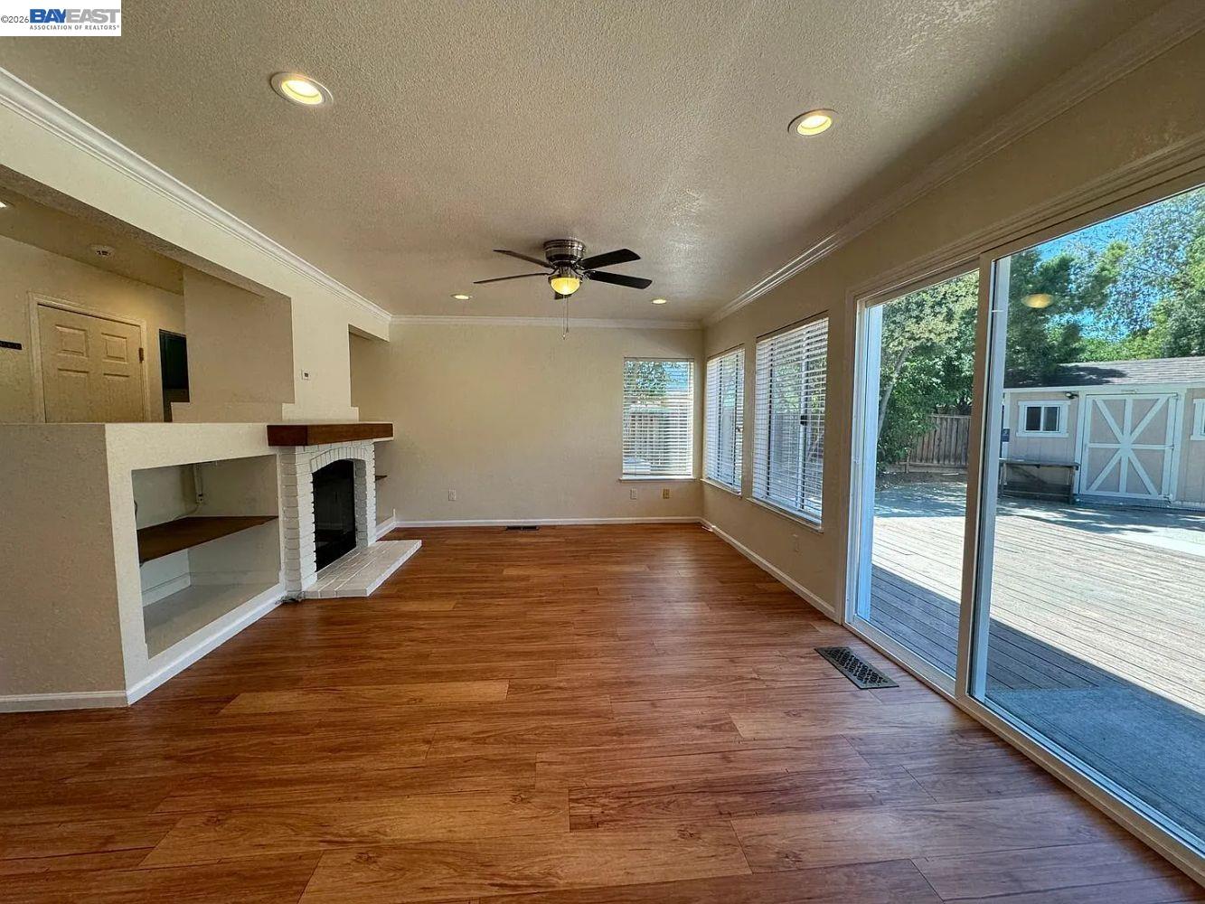 Detail Gallery Image 12 of 47 For 5067 Prairie Way, Antioch,  CA 94531 - 4 Beds | 3 Baths