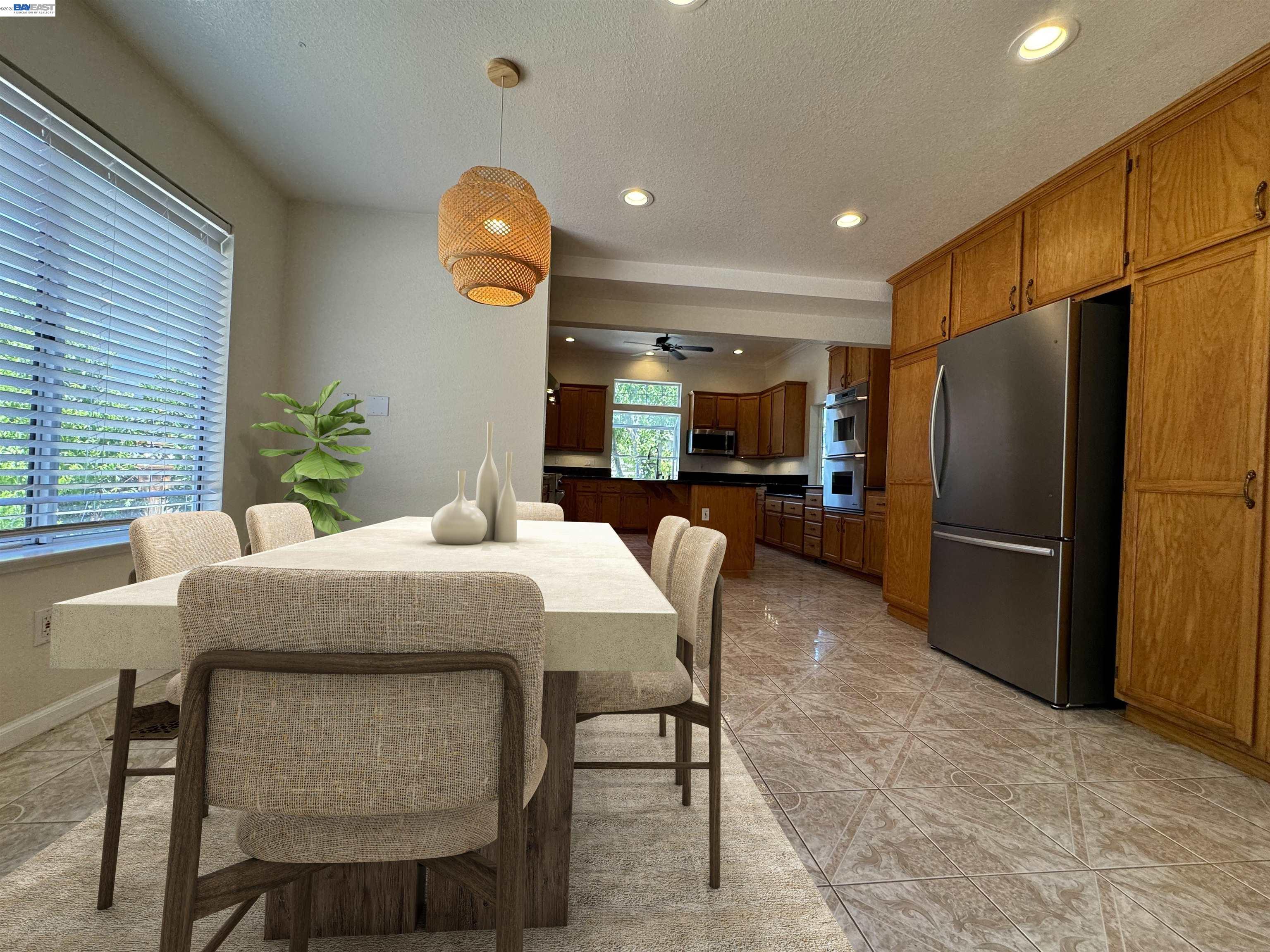 Detail Gallery Image 8 of 47 For 5067 Prairie Way, Antioch,  CA 94531 - 4 Beds | 3 Baths