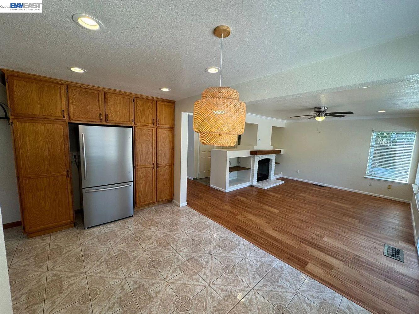 Detail Gallery Image 10 of 47 For 5067 Prairie Way, Antioch,  CA 94531 - 4 Beds | 3 Baths