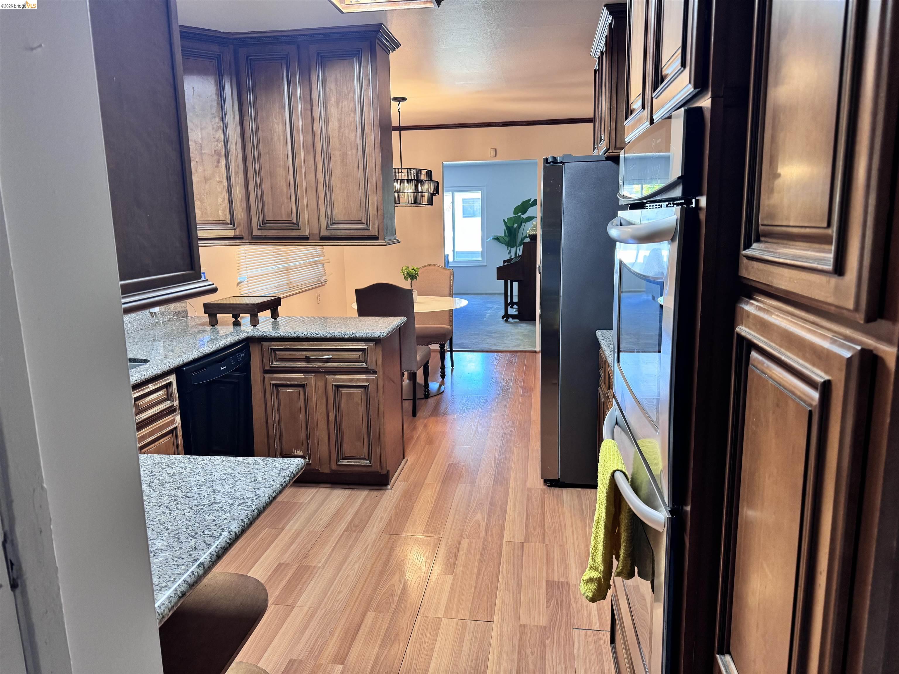 Detail Gallery Image 3 of 12 For 3425 Wilson Ave, Oakland,  CA 94602 - – Beds | – Baths