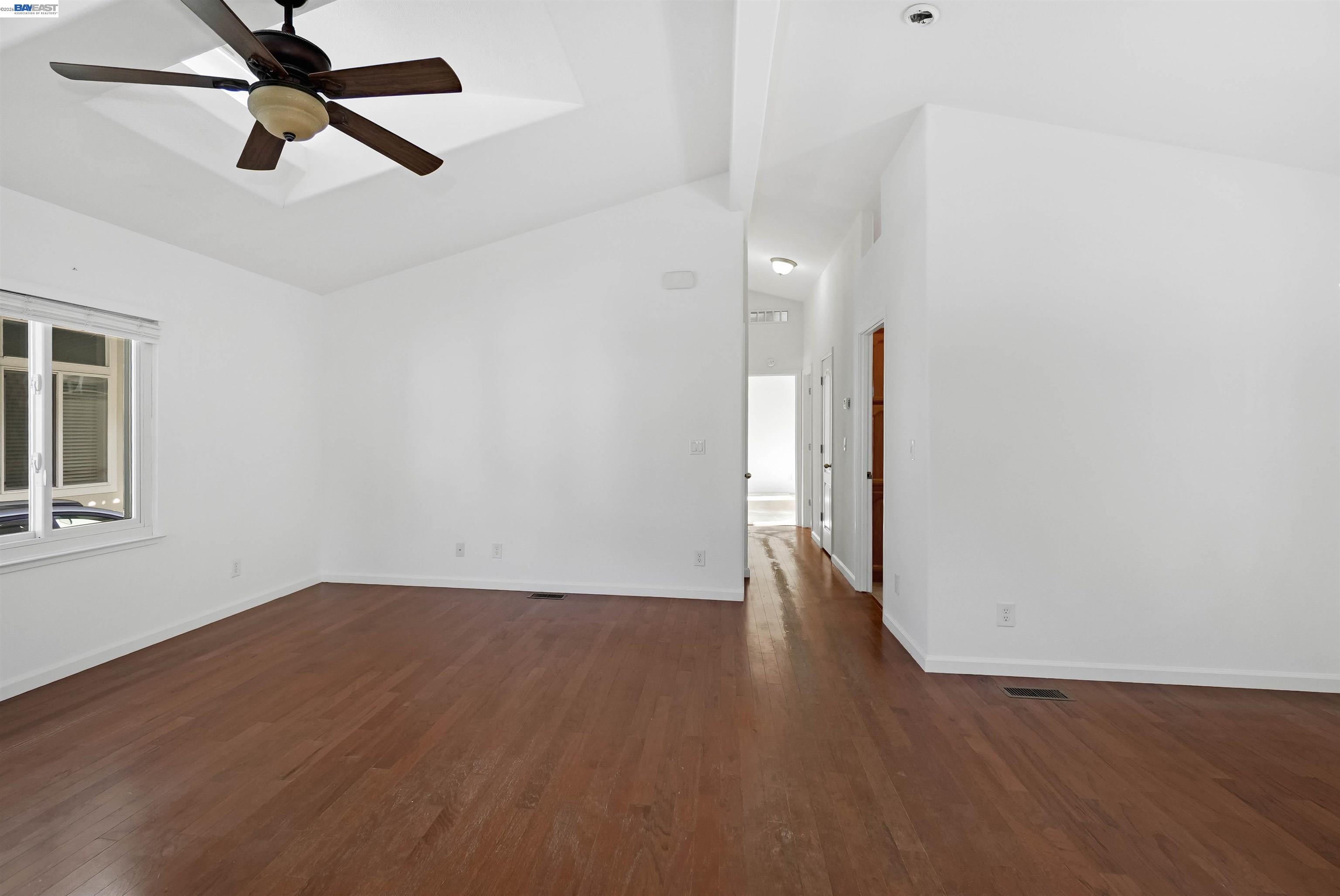 Detail Gallery Image 10 of 37 For 1200 W Winton Ave Spc 86,  Hayward,  CA 94545 - 2 Beds | 2 Baths