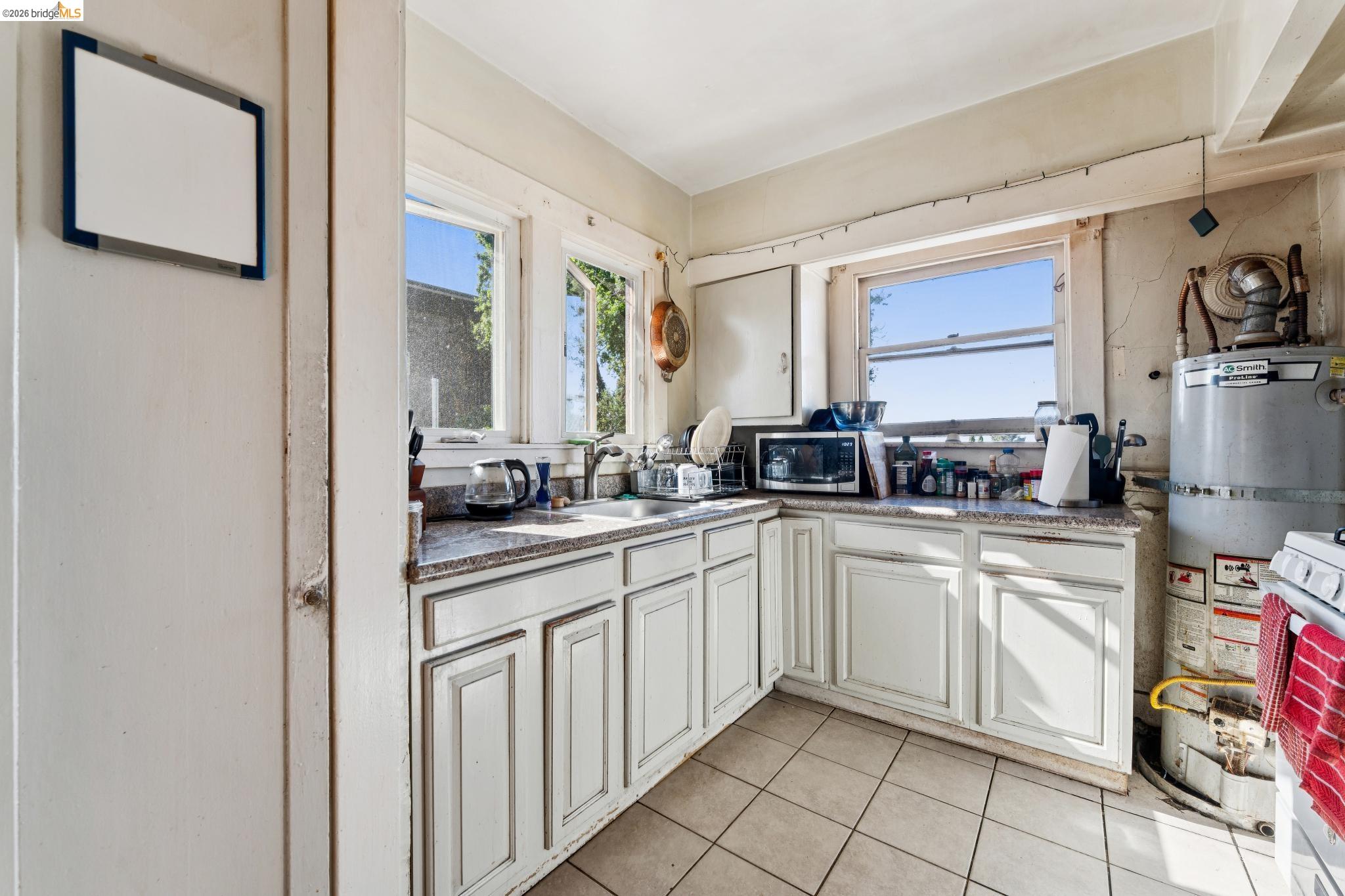 Detail Gallery Image 10 of 35 For 3558 Maple Ave, Oakland,  CA 94602 - – Beds | – Baths