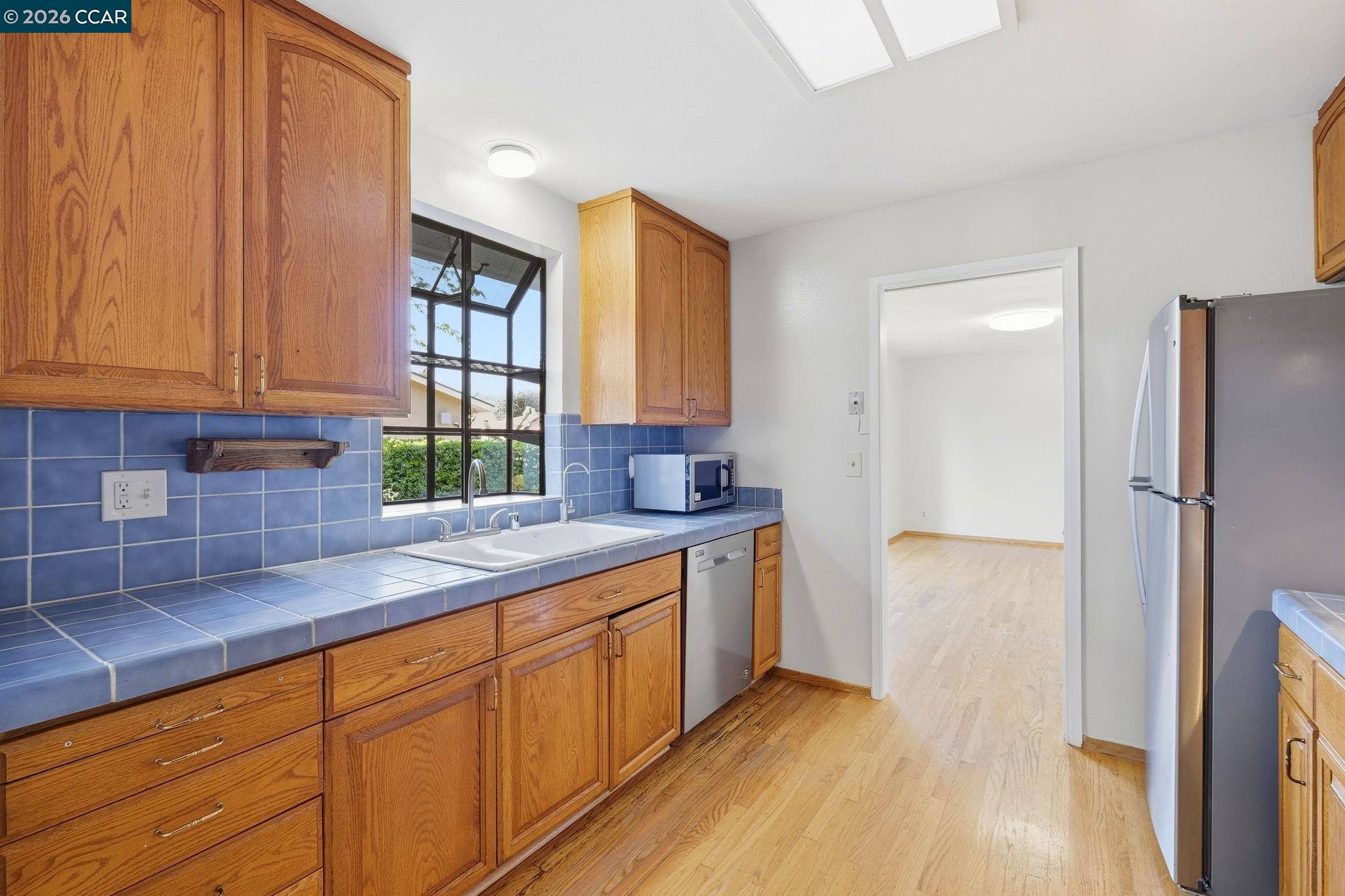 Detail Gallery Image 13 of 46 For 609 Teak Ct, Walnut Creek,  CA 94598 - 4 Beds | 3 Baths