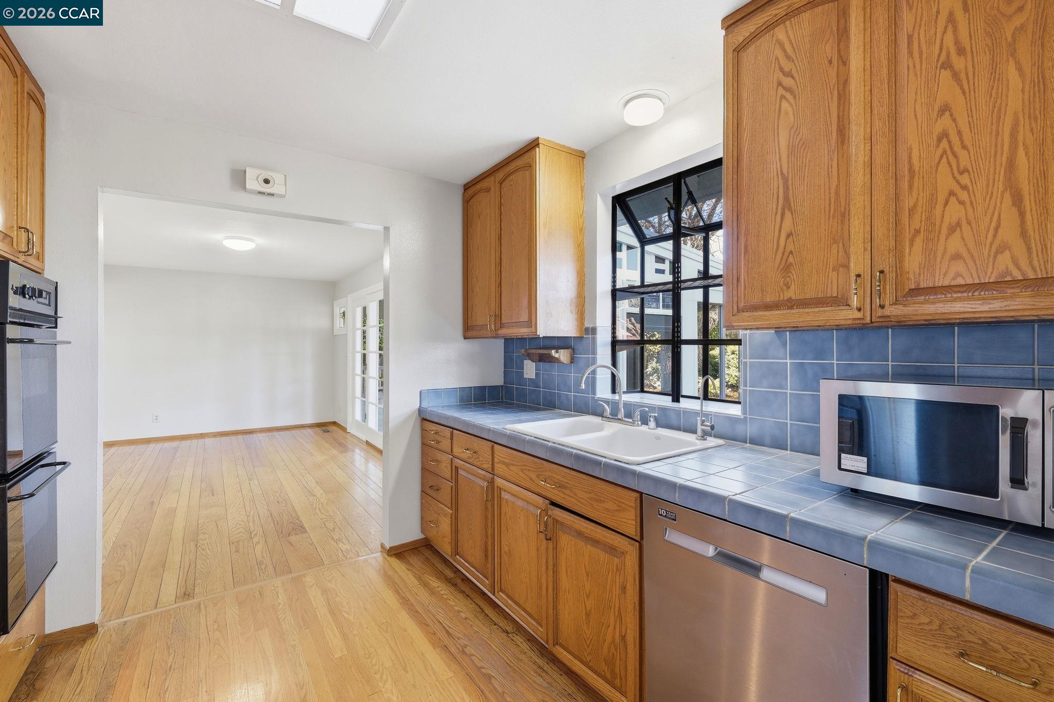 Detail Gallery Image 14 of 46 For 609 Teak Ct, Walnut Creek,  CA 94598 - 4 Beds | 3 Baths