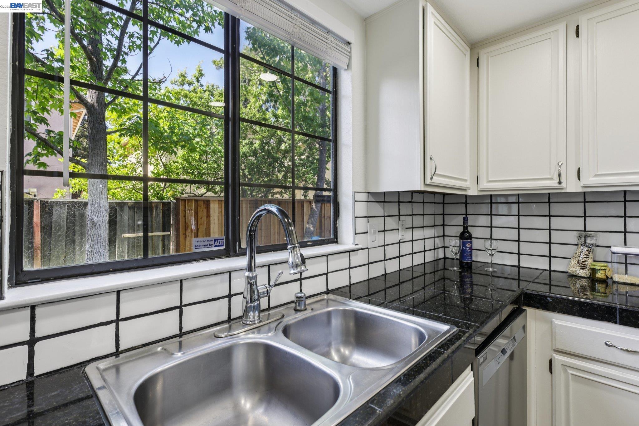 Photo #7: 41128307 Listing: Photo #7