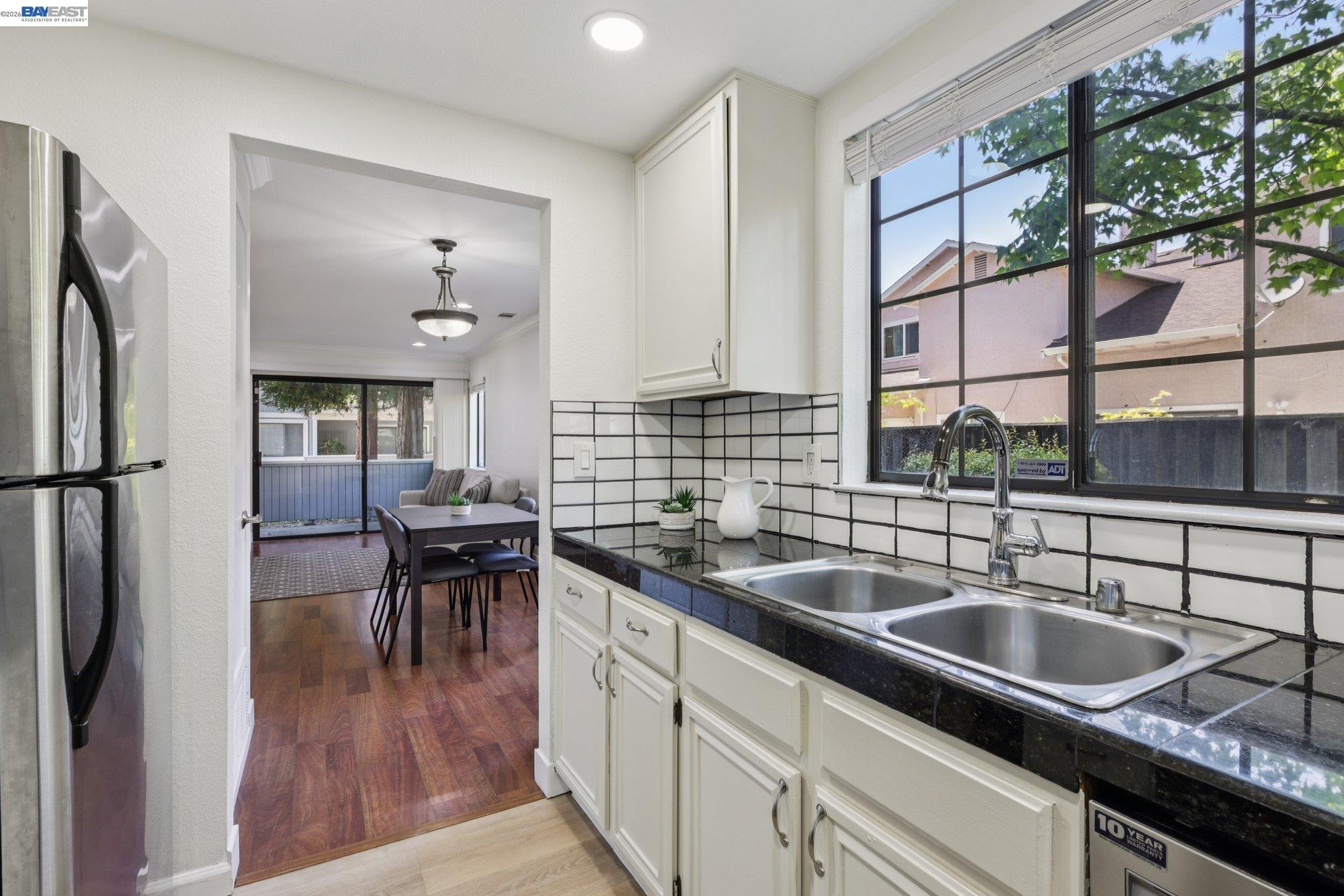 Photo #9: 41128307 Listing: Photo #9