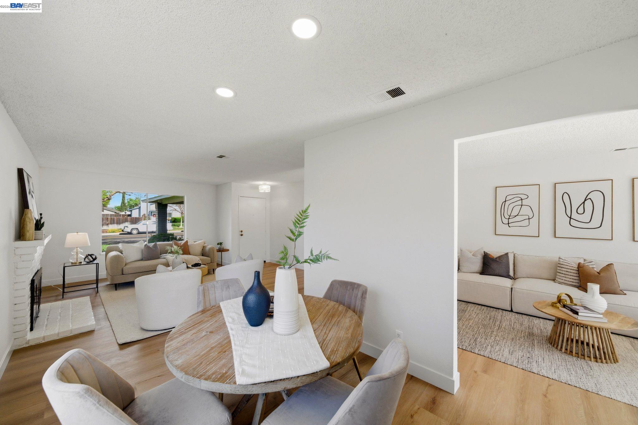 Detail Gallery Image 9 of 47 For 1686 Rhododendron Dr, Livermore,  CA 94551 - 4 Beds | 2 Baths