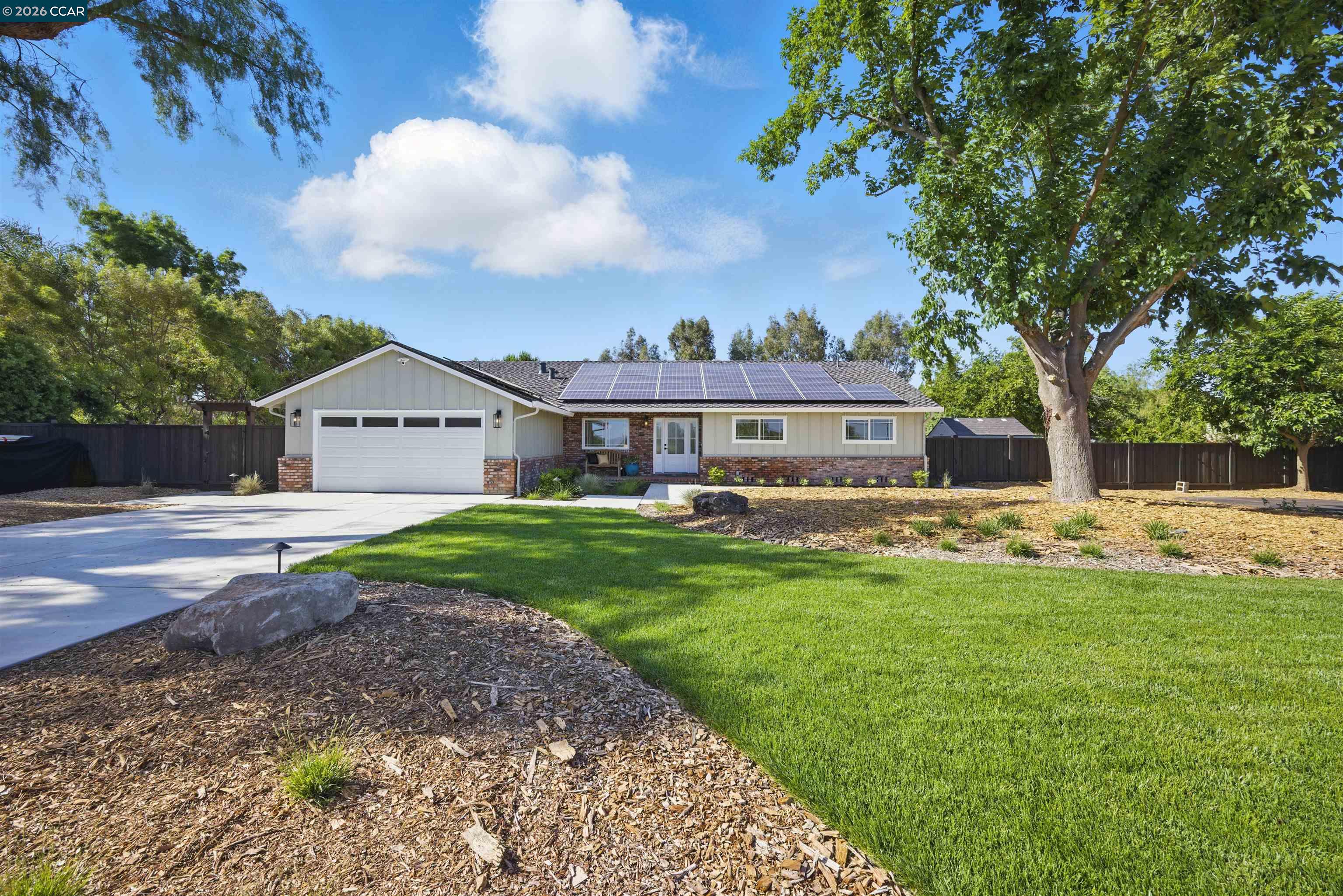 Detail Gallery Image 4 of 47 For 1430 Carpenter Rd, Oakley,  CA 94561 - 3 Beds | 2 Baths